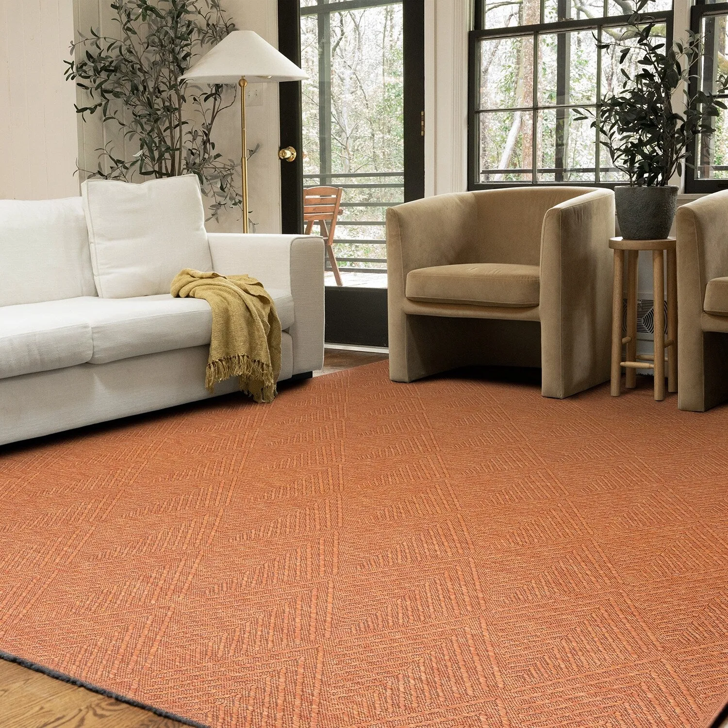 Alameda Solid Color Chevron Machine Washable Indoor Area Rug