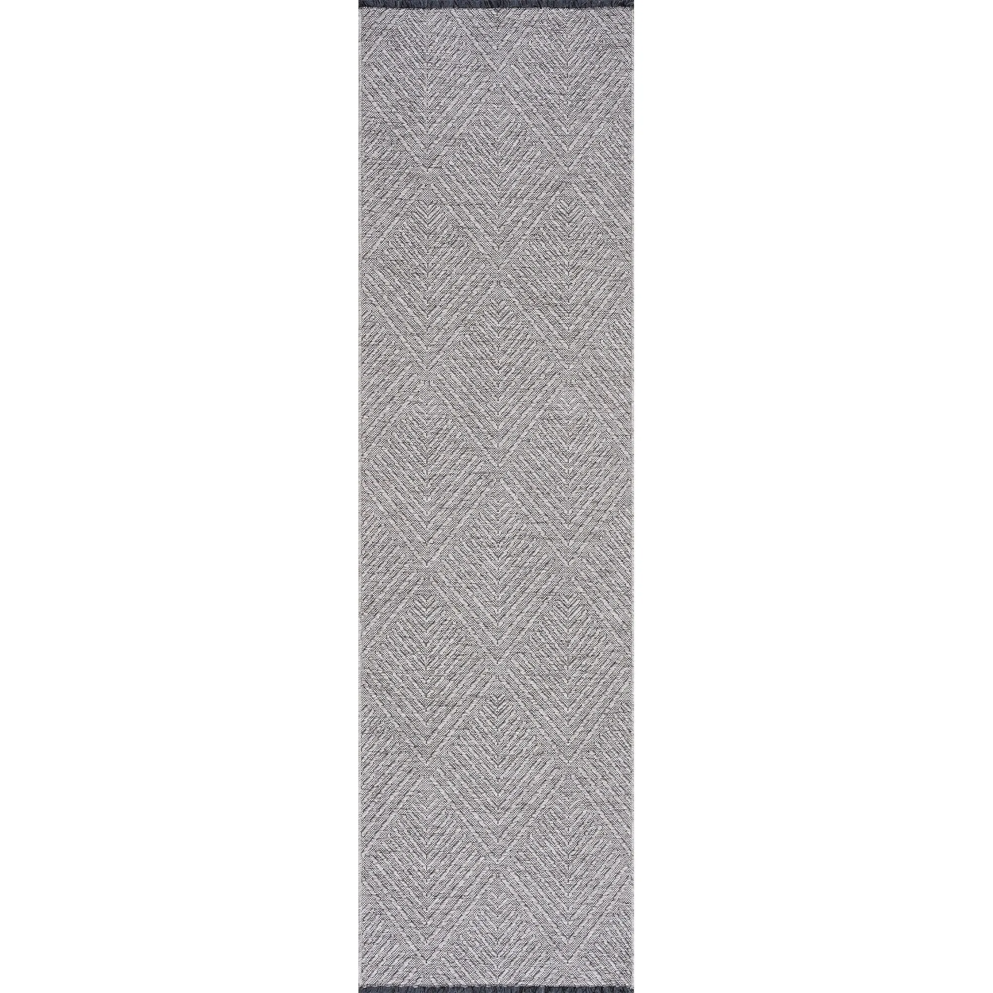 Alameda Solid Color Chevron Machine Washable Indoor Area Rug