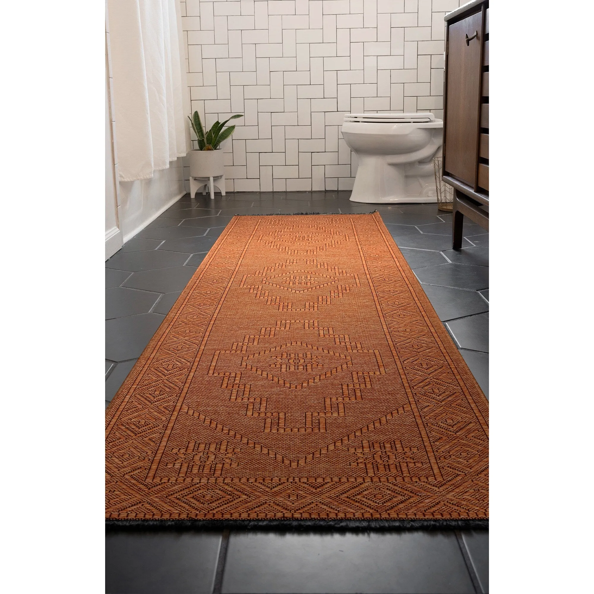 Alameda Solid Color Medallion Machine Washable Indoor Area Rug
