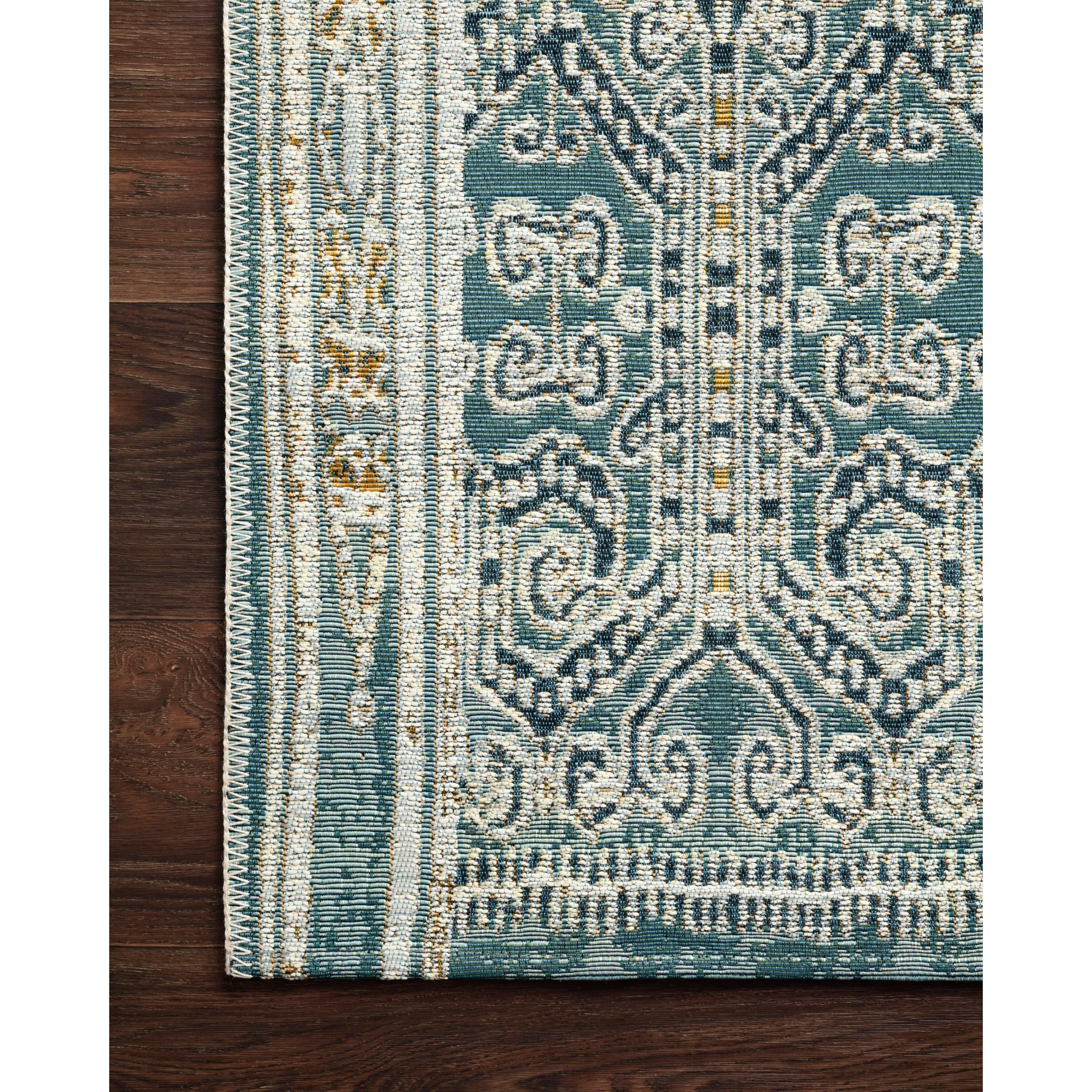 Alexander Home Armanda Geometric Pattern Indoor/ Outdoor Area Rug