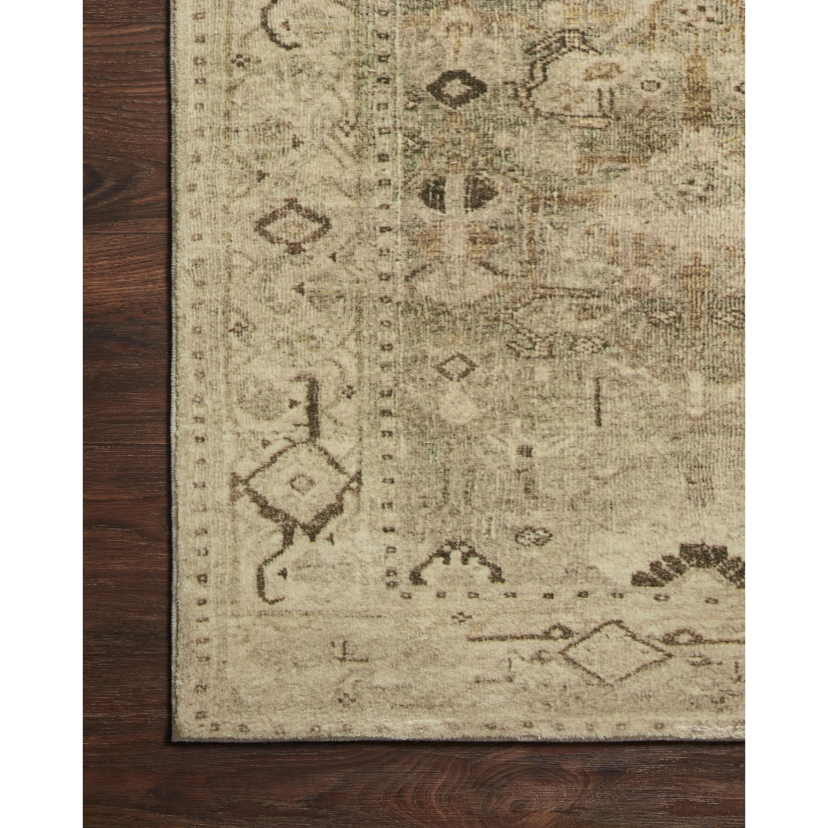 Alexander Home Sara Distressed Perisan Ultra Plush Area Rug