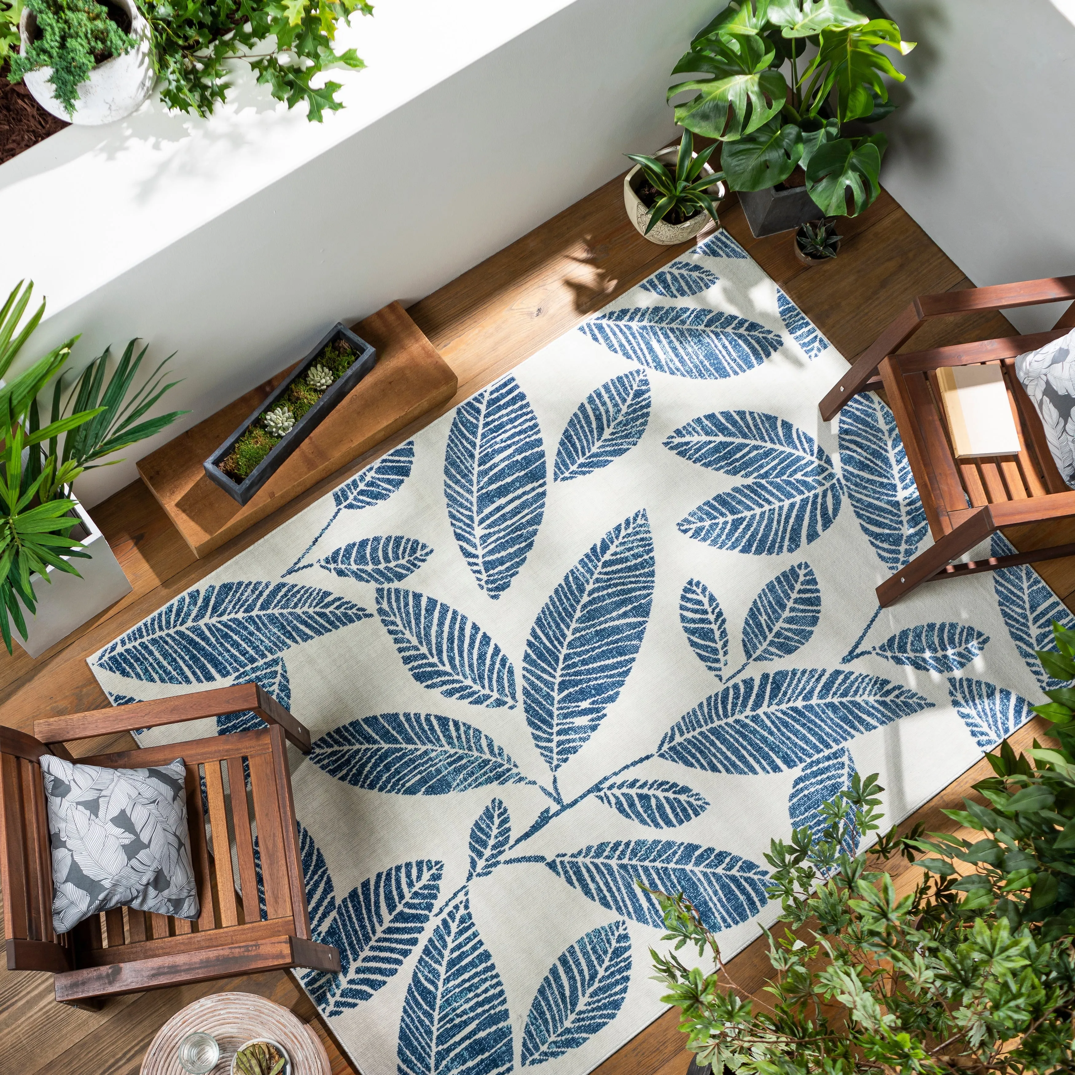 Artistic Weavers Sookie Indoor/ Outdoor Tropical Area Rug