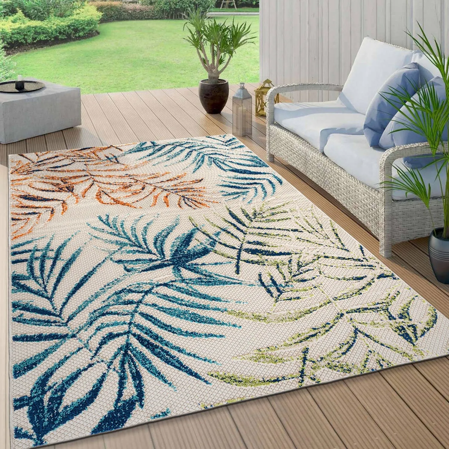 Bahama Palm Frond Floral Indoor/Outdoor Area Rug