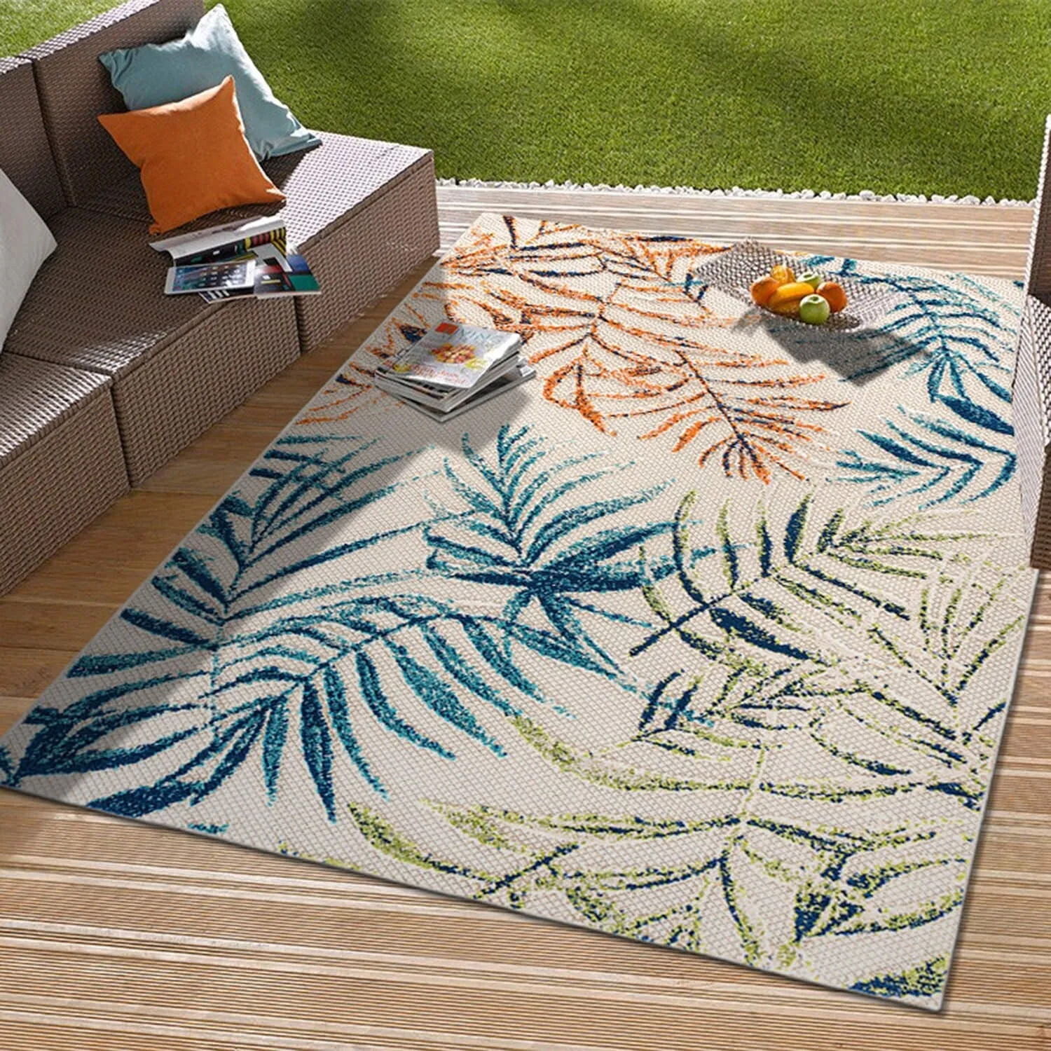 Bahama Palm Frond Floral Indoor/Outdoor Area Rug