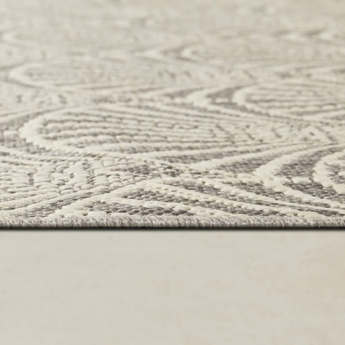 Beniston Art Deco Scalloped Indoor/Outdoor Area Rug