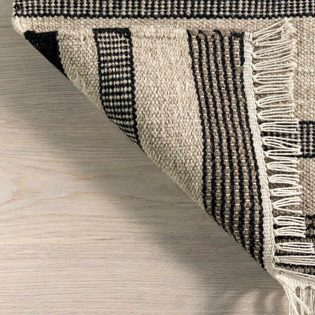 Black Brooklyn Tasseled Wool Area Rug
