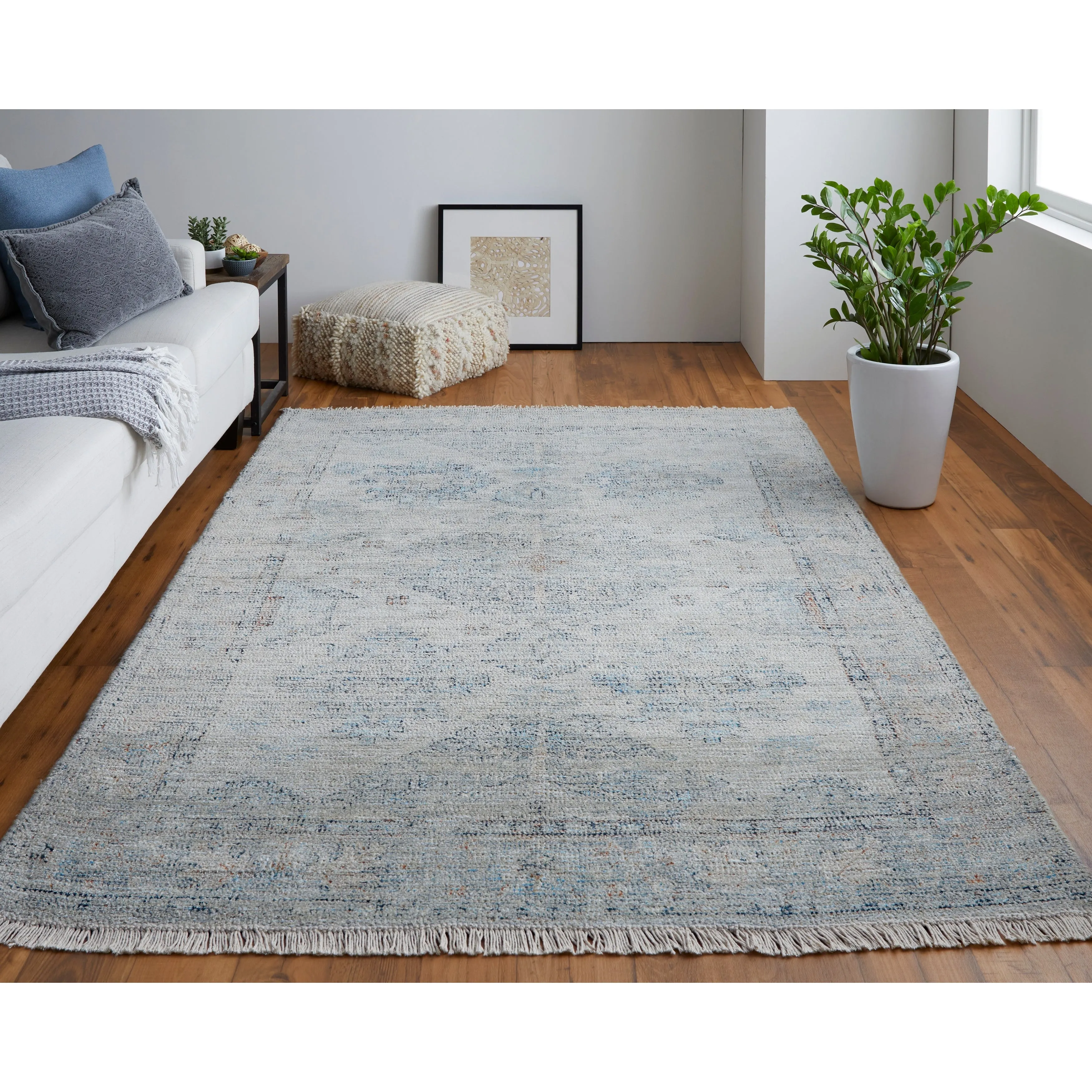 Bohemian Vintage Tan/Gray Distressed Medallion Hand Woven Wool Rug