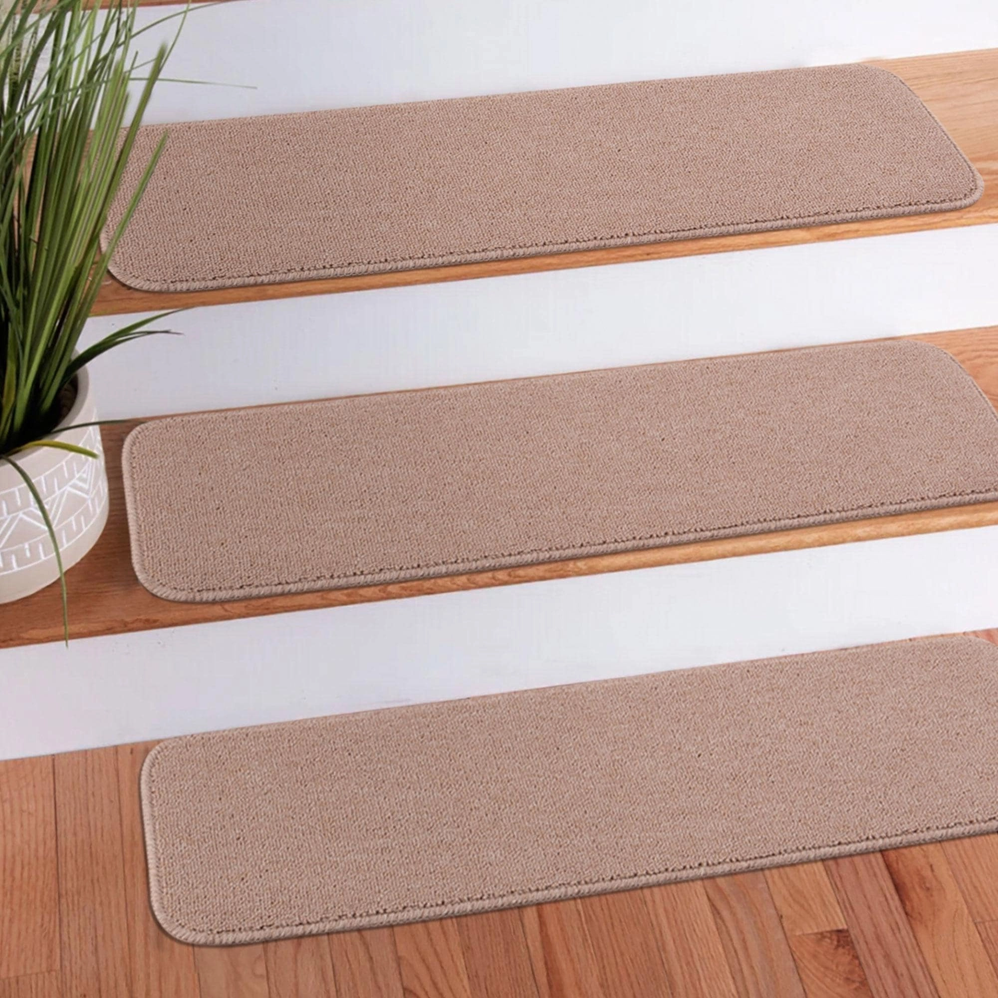 Carpet Stair Treads for Wooden Steps - Indoor Staircase Step Treads with Thick Carpet & Pattern Design