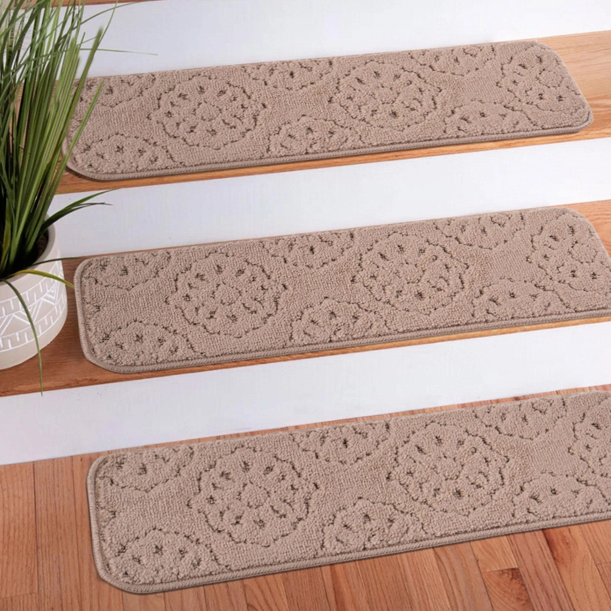 Carpet Stair Treads for Wooden Steps - Indoor Staircase Step Treads with Thick Carpet & Pattern Design