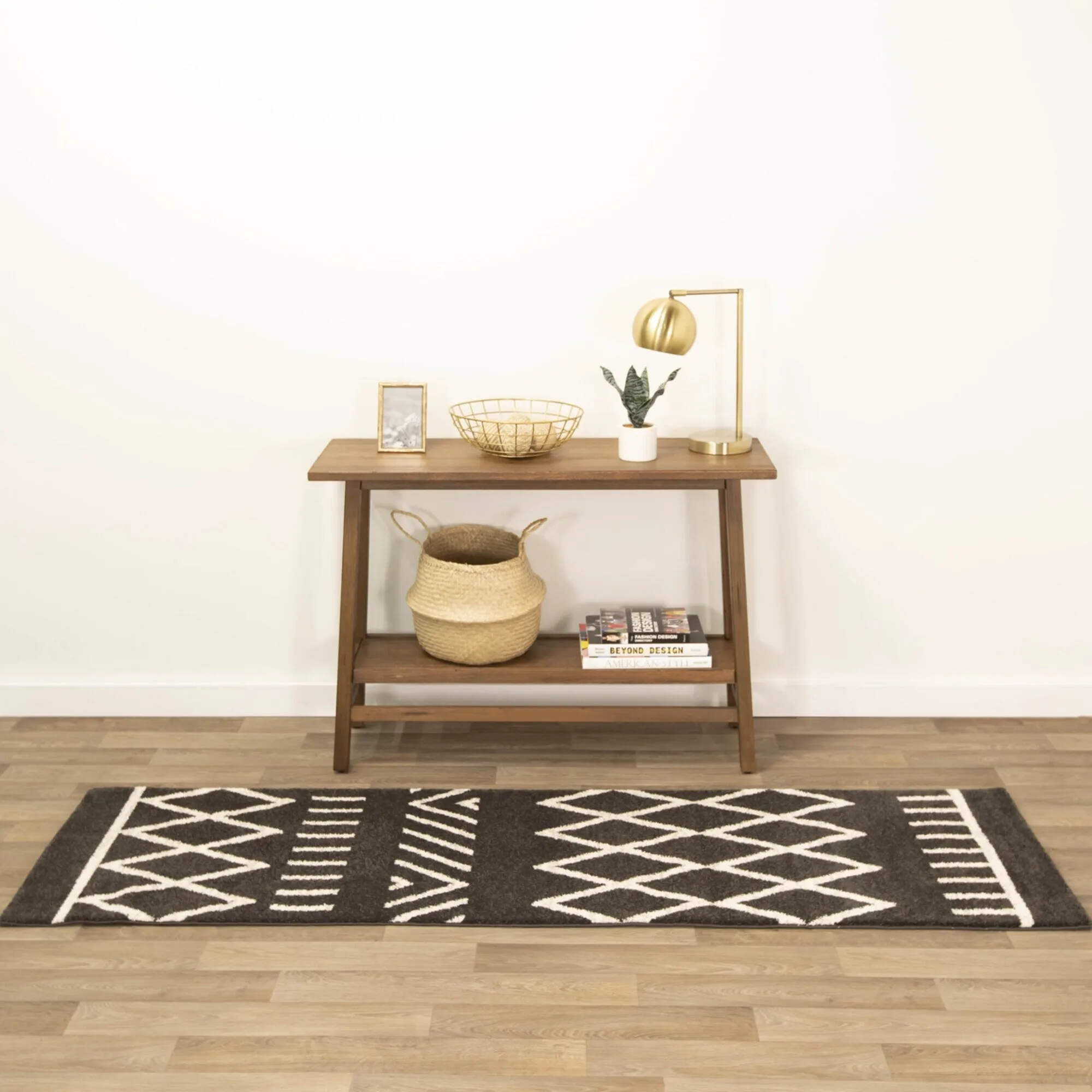 Carson Carrington Salsaker Geometric Area Rug