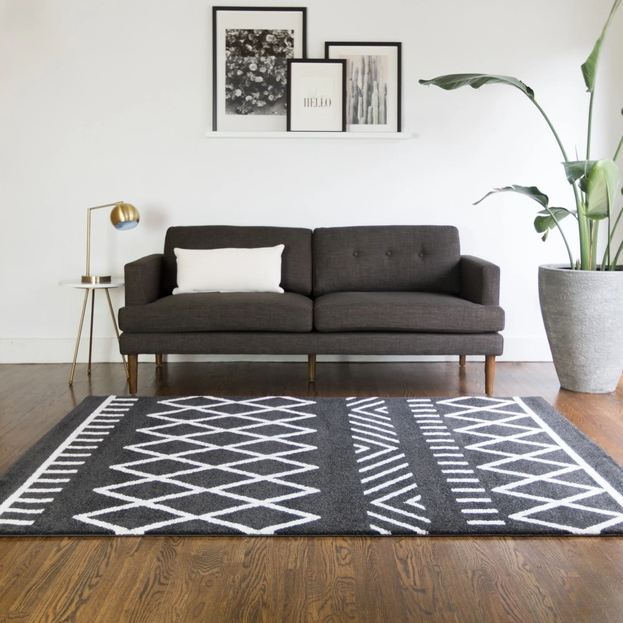 Carson Carrington Salsaker Geometric Area Rug
