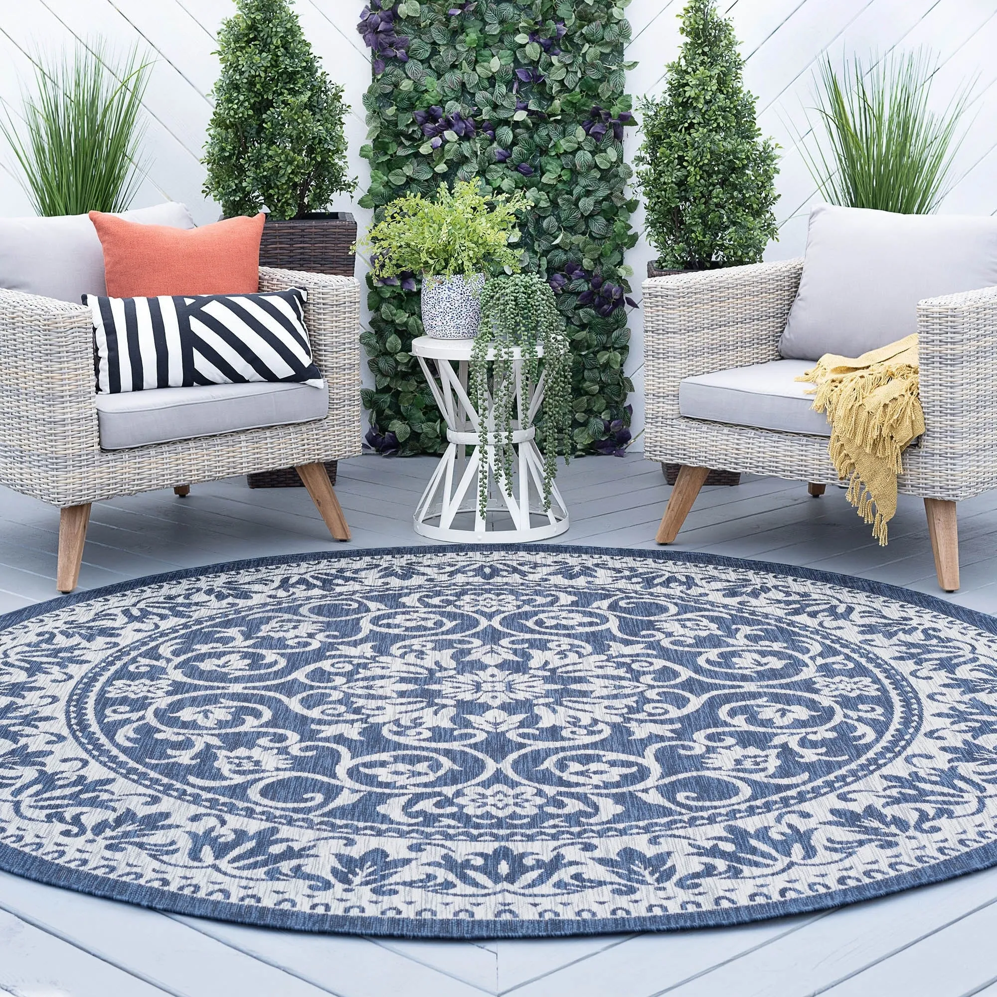 Colonnade Farmhouse Floral & Botanical Indoor/Outdoor Area Rug