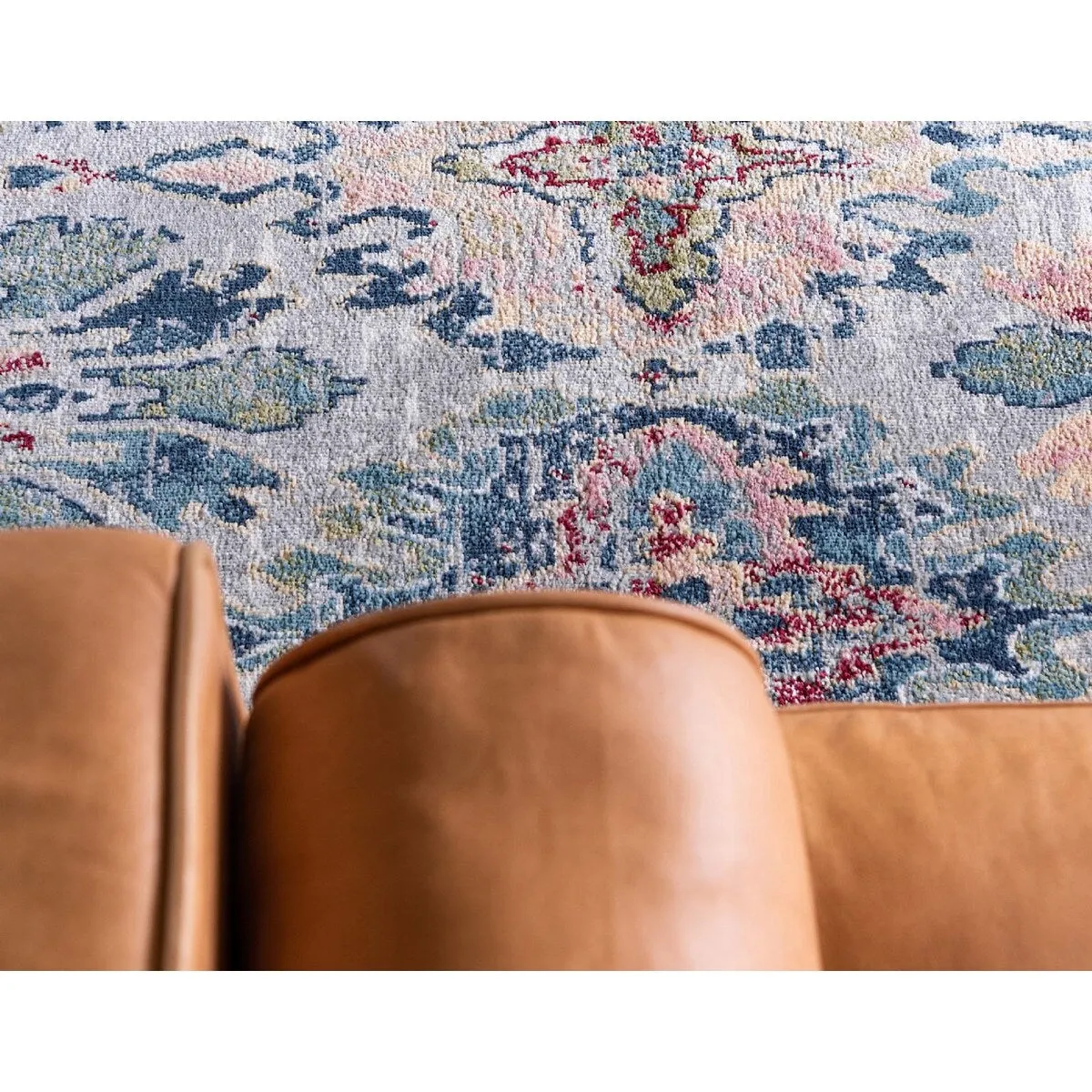 Contemporary Synnove Collection Area Rug