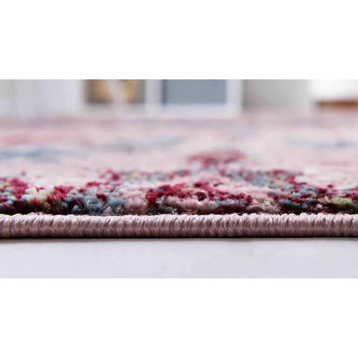 Contemporary Synnove Collection Area Rug