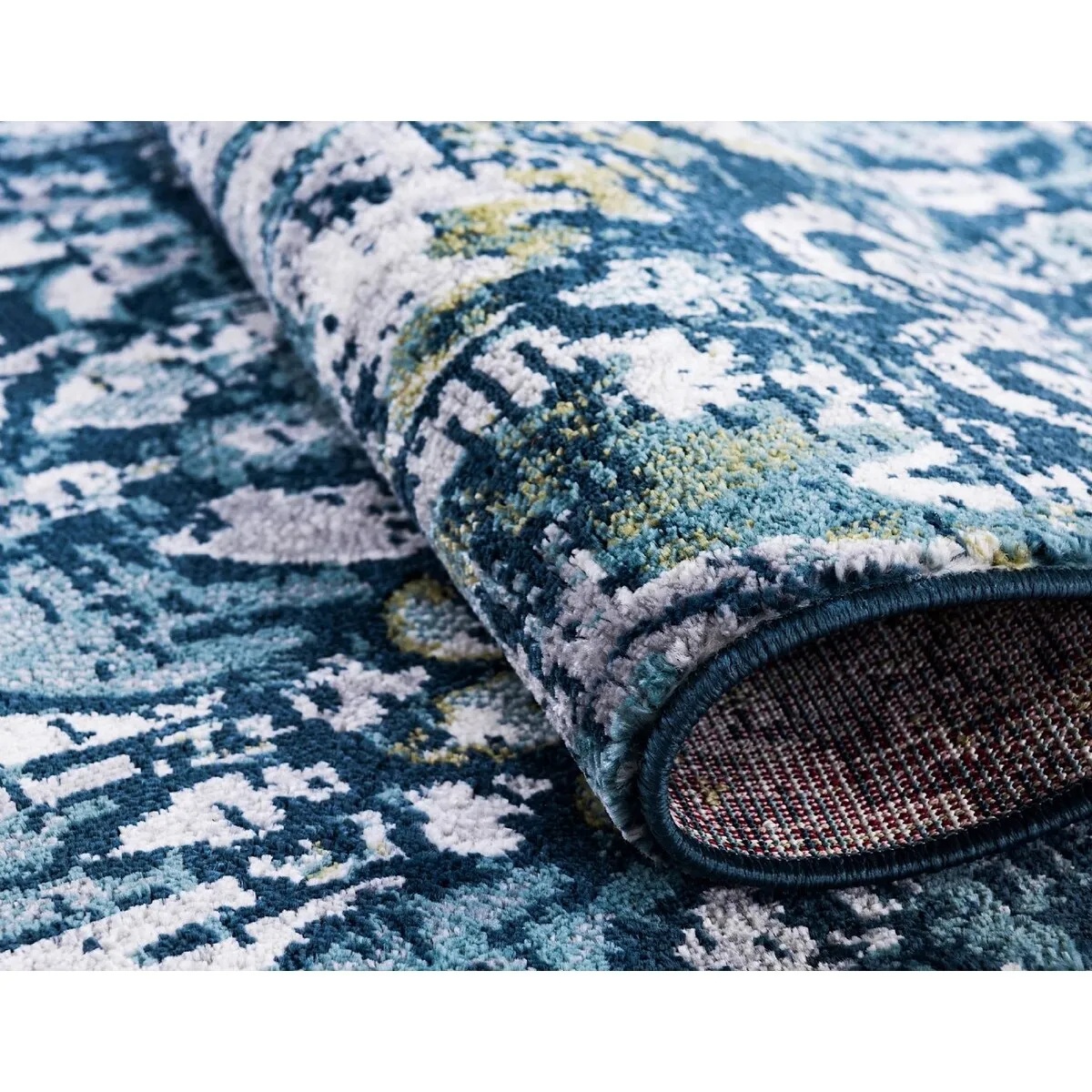 Contemporary Synnove Collection Area Rug