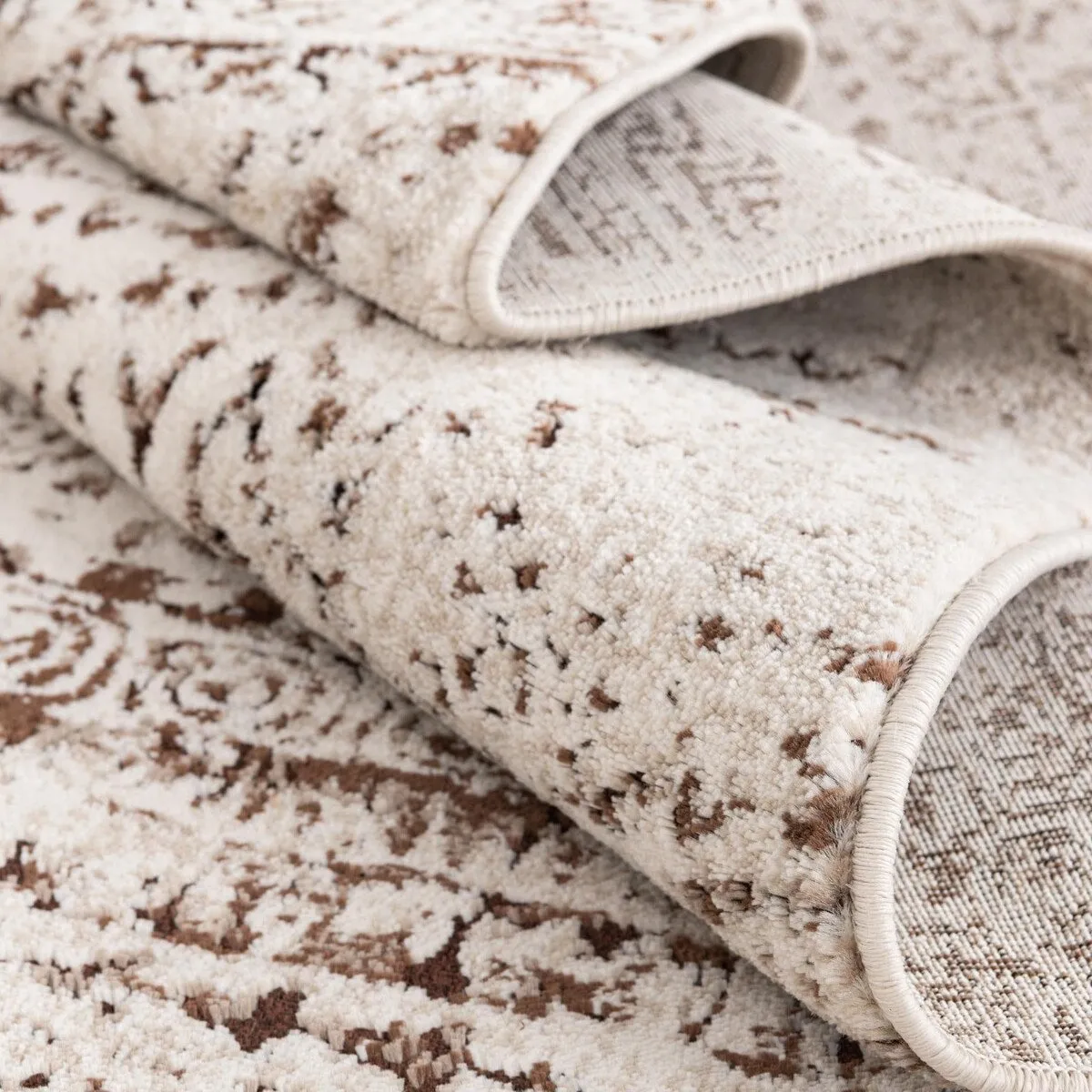 Contemporary Wralvale Collection Area Rug