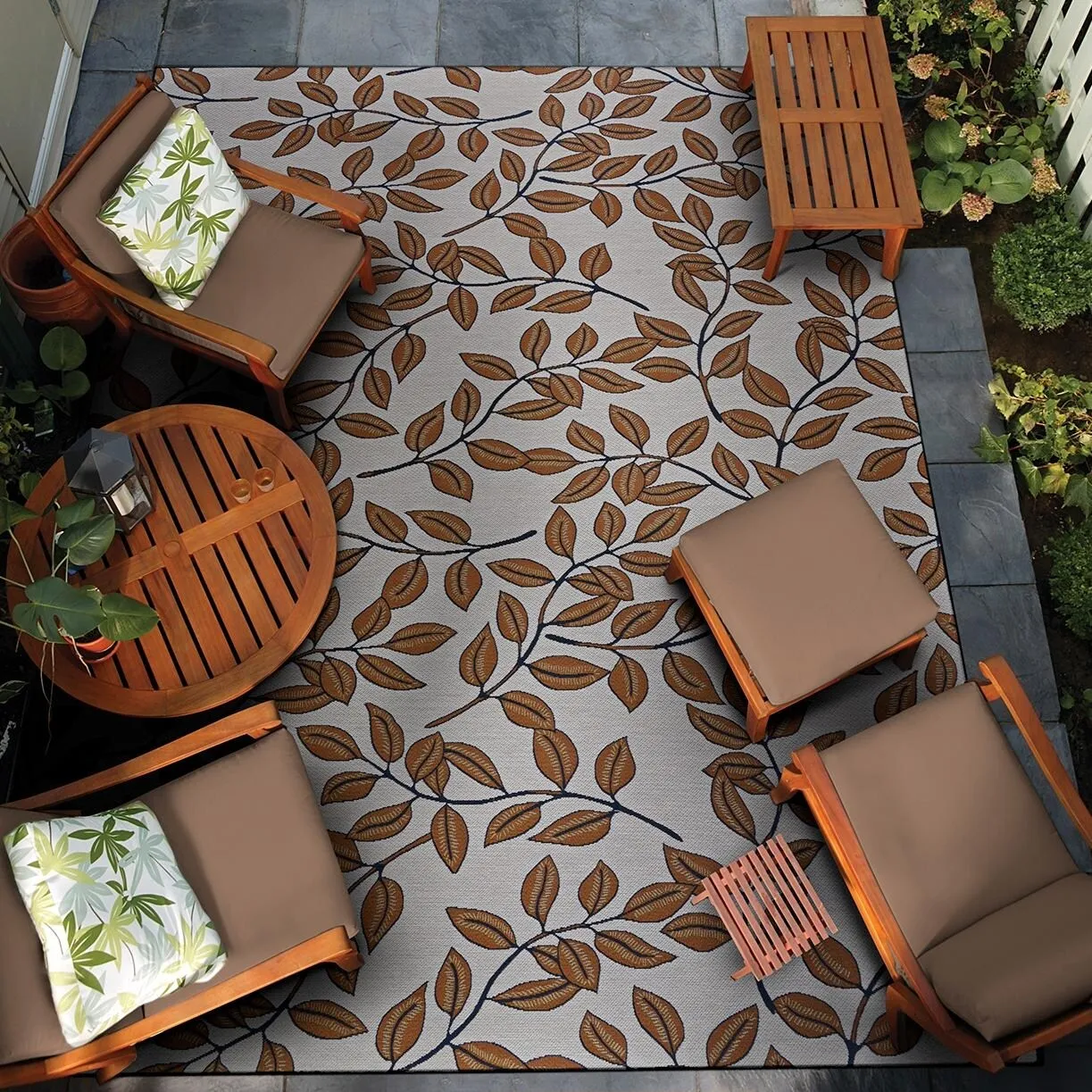 Dream Decor Rugs Gelato Flourishing Vine Indoor Outdoor Area Rug