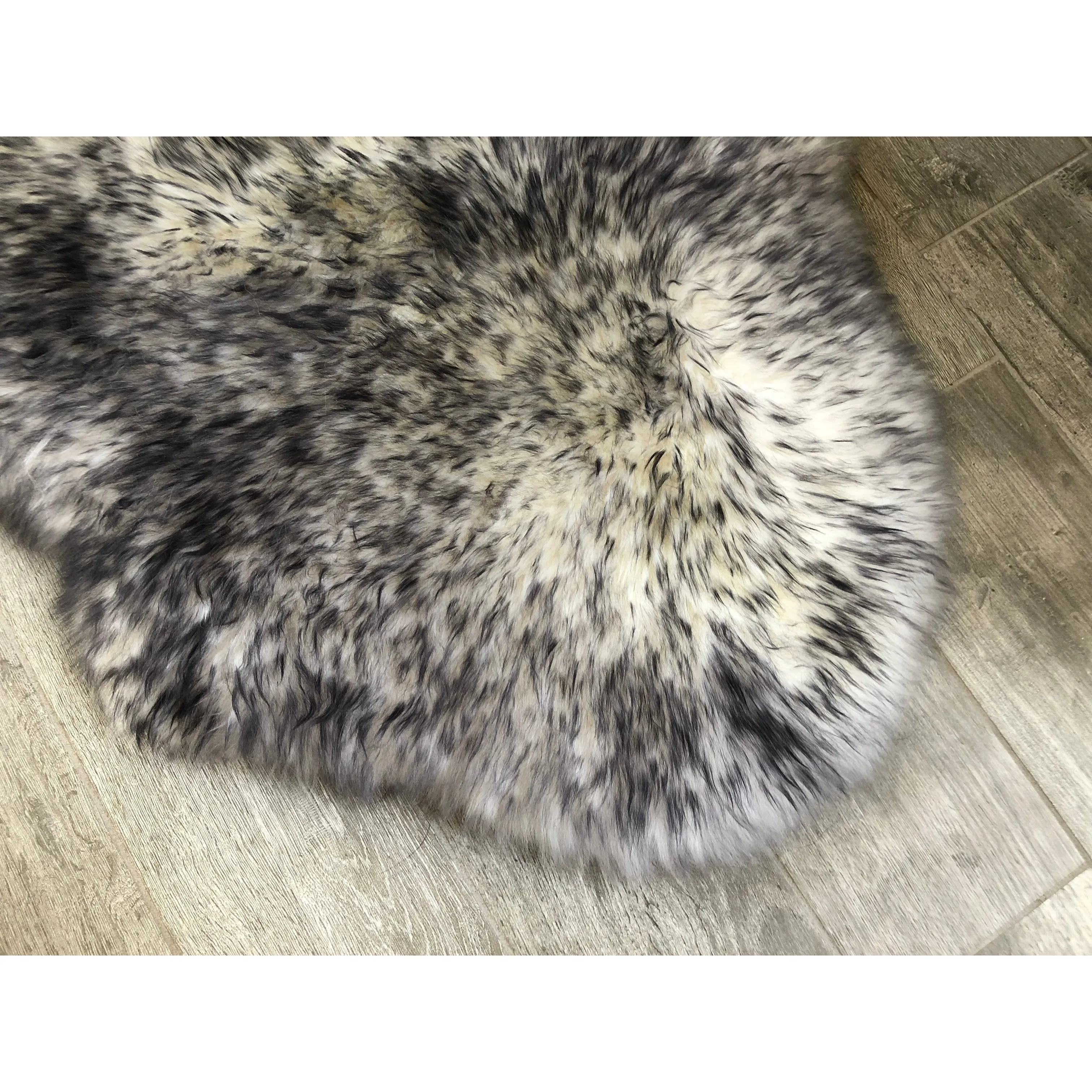Dynasty Natural 4-Pelt Luxury Long Wool Sheepskin Shag Rug - 3'6 x 5'6