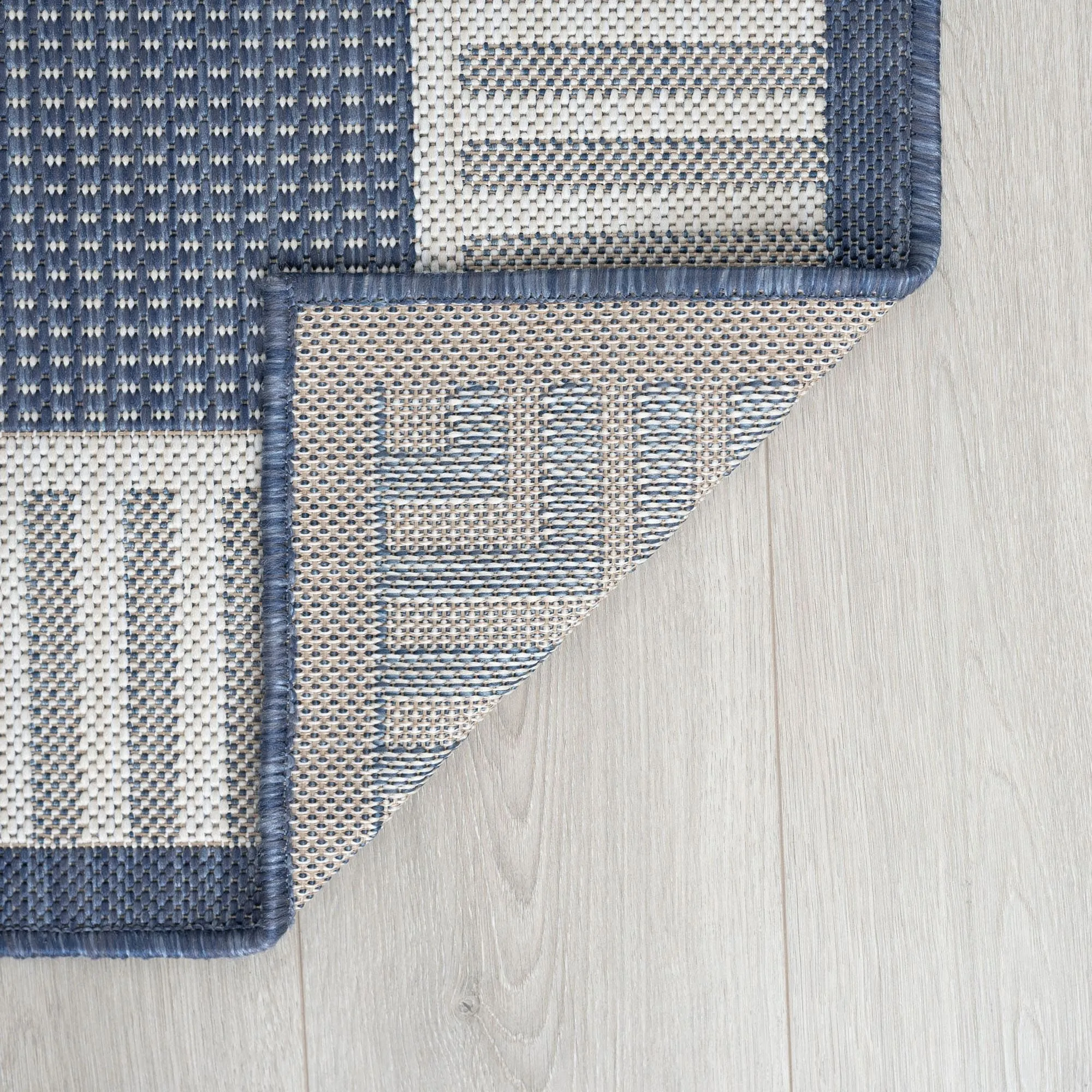 Exo Coastal Striped Border Indoor/ Outdoor Area Rug