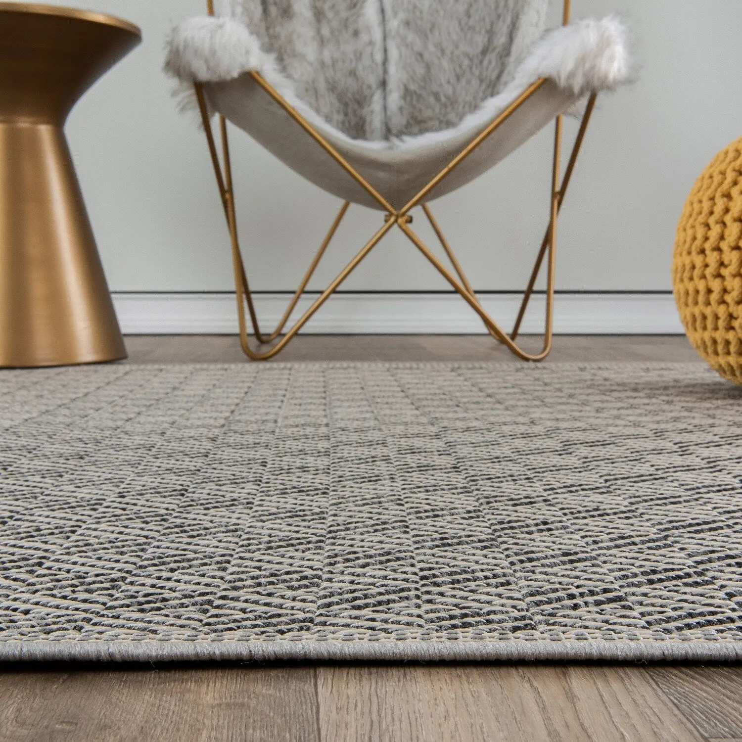 Geometric Border Indoor/Outdoor Area Rug