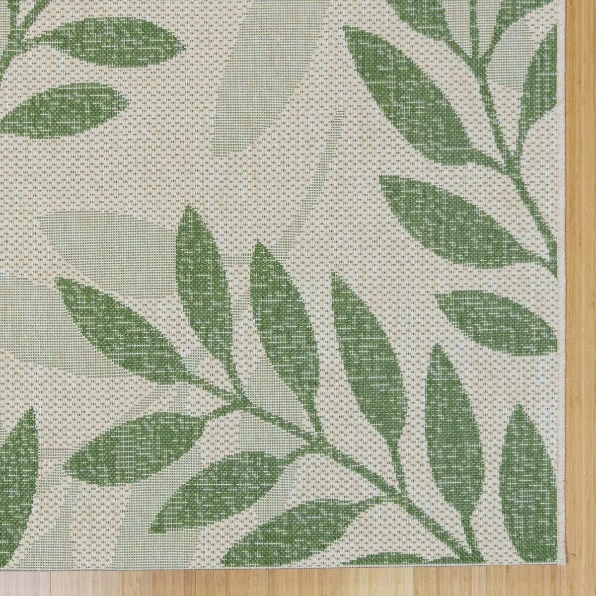 Gertmenian Paseo Faiza Green Casual Leaf Flatweave Indoor/ Outdoor Area Rug