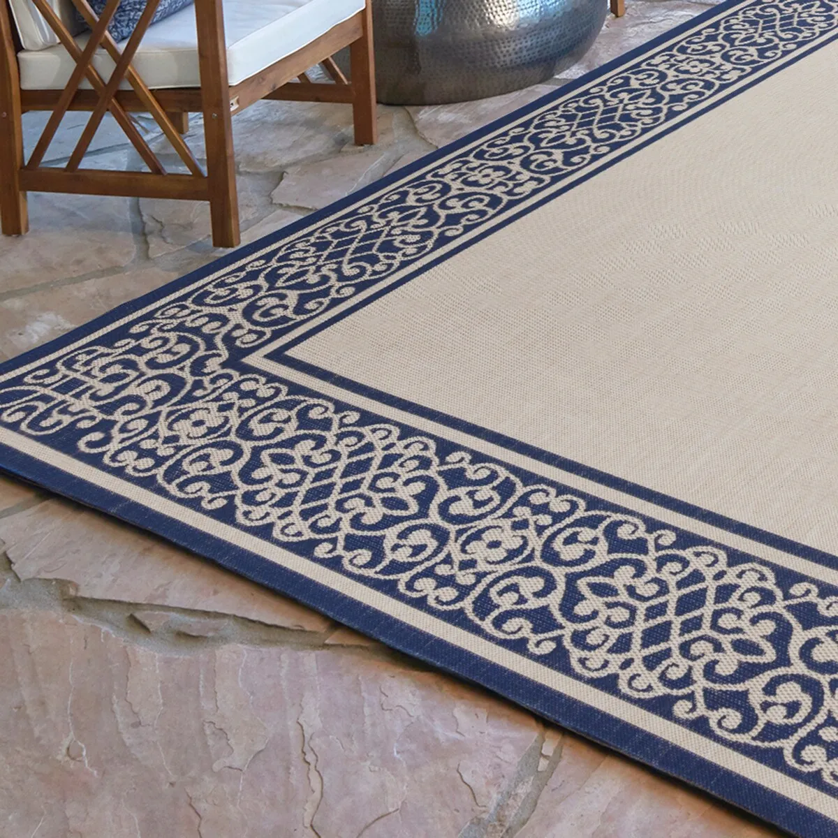Gertmenian Paseo Tedo Navy Transitional Scroll Boarder Indoor/ Outdoor Area Rug