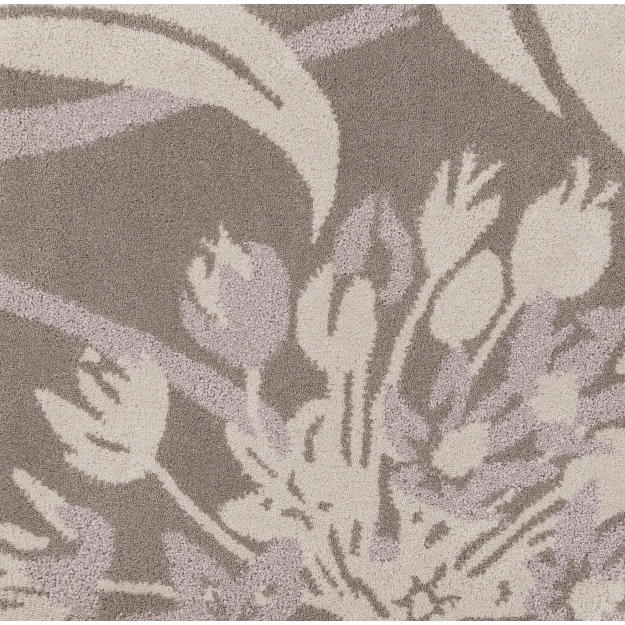 Hand-tufted Bobbie Floral Indoor Area Rug