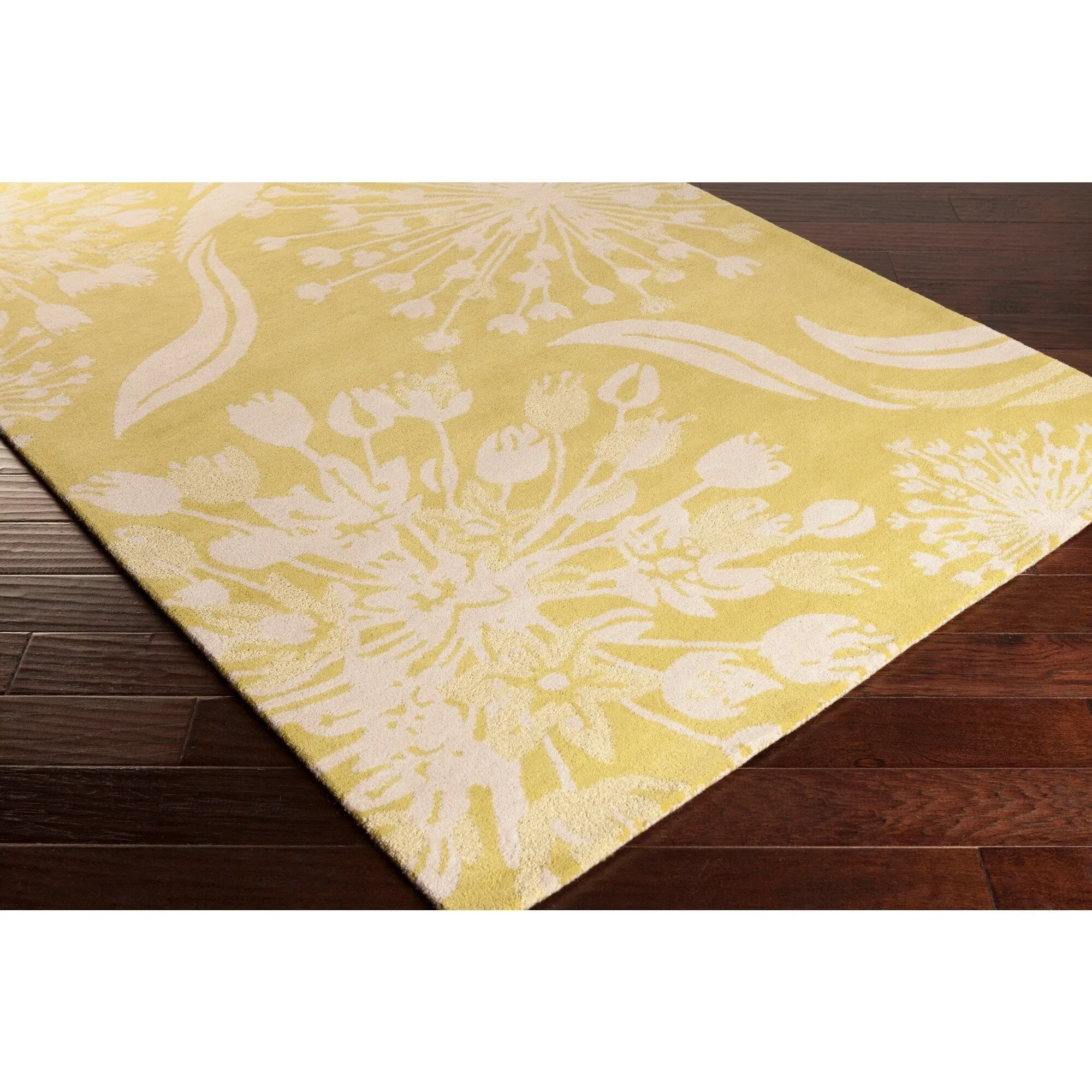 Hand-tufted Bobbie Floral Indoor Area Rug