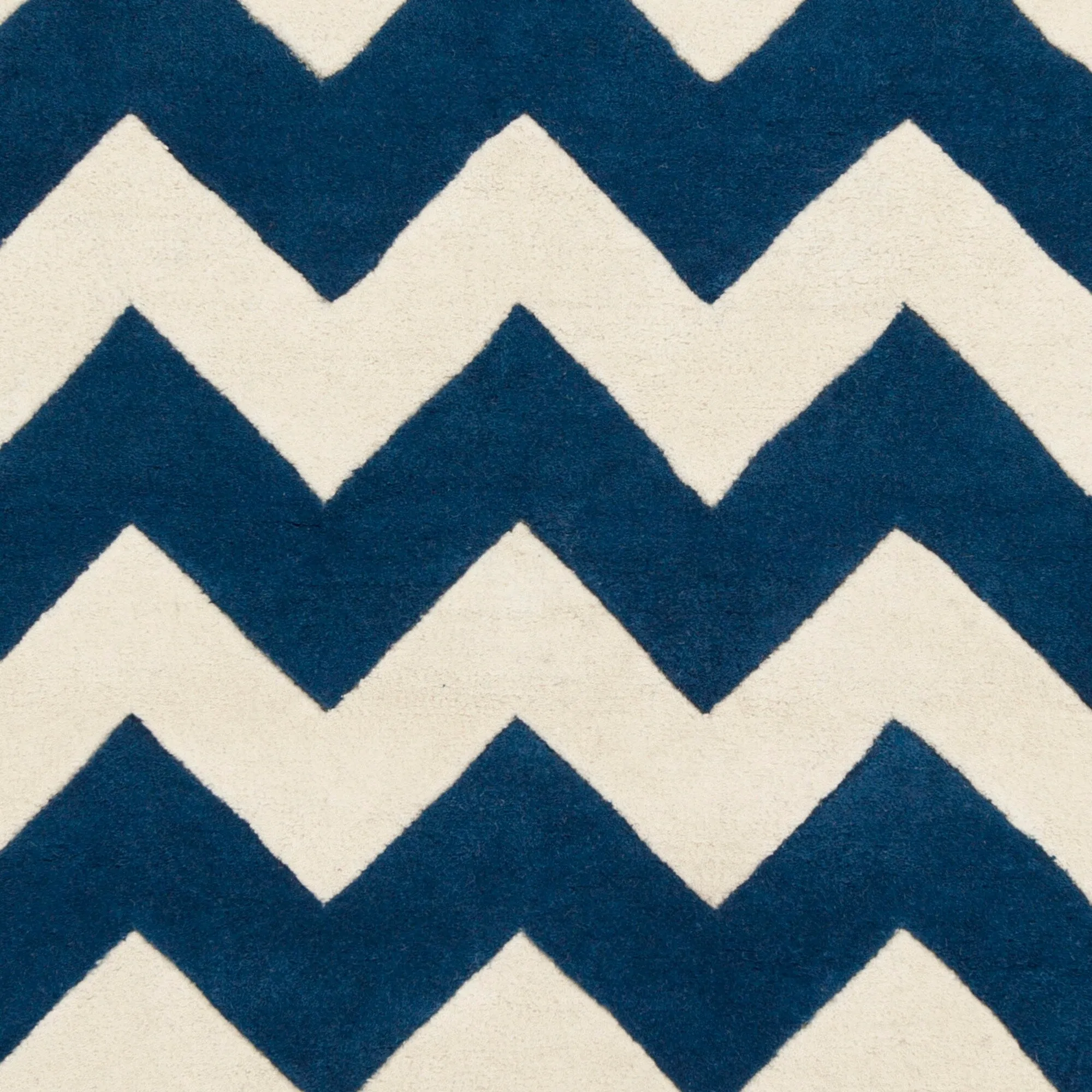 Hand-Tufted Luci Chevron Wool Rug
