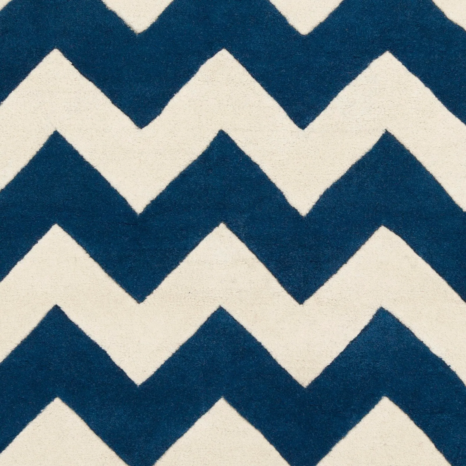 Hand-Tufted Luci Chevron Wool Rug