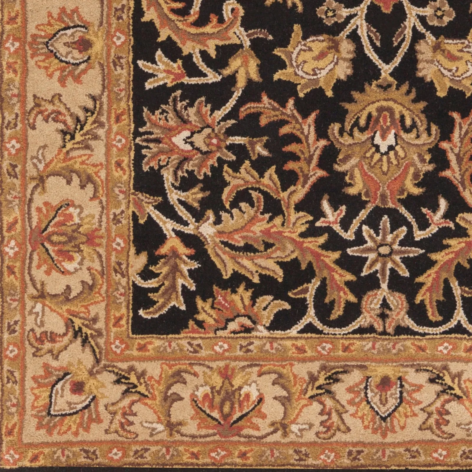 Hand-Tufted Ollie Traditional Border Rug
