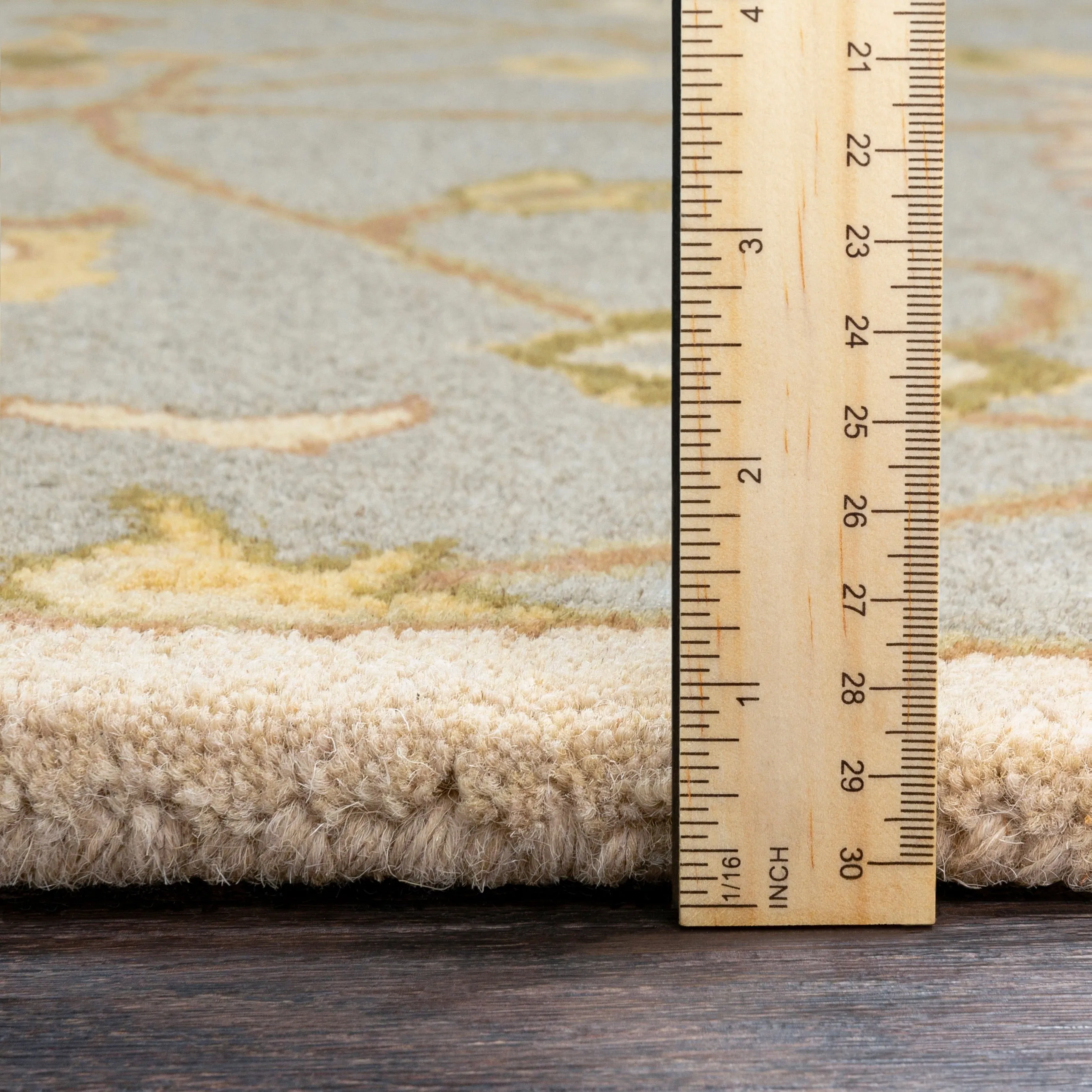 Hand-tufted Trey Traditional Wool Area Rug