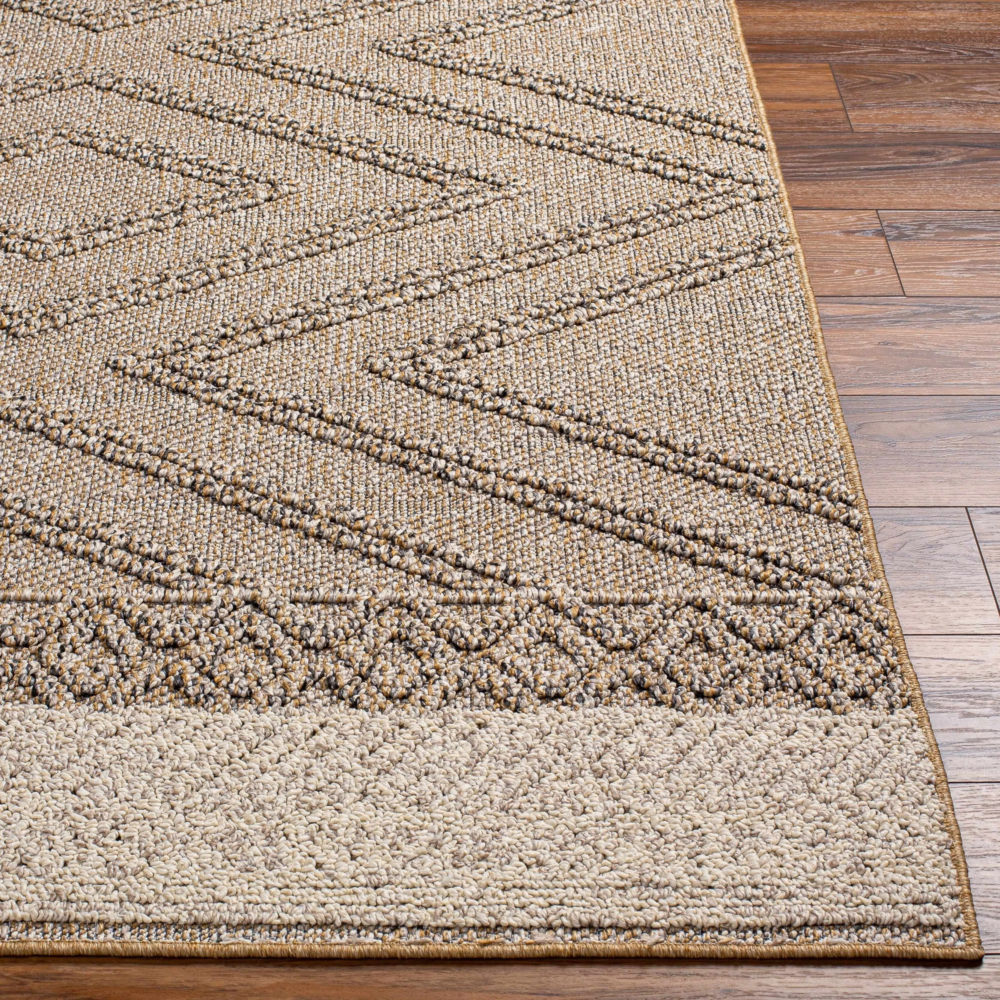 Hauteloom Areli Diamond Geometric Farmhouse Patio Outdoor Area Rug