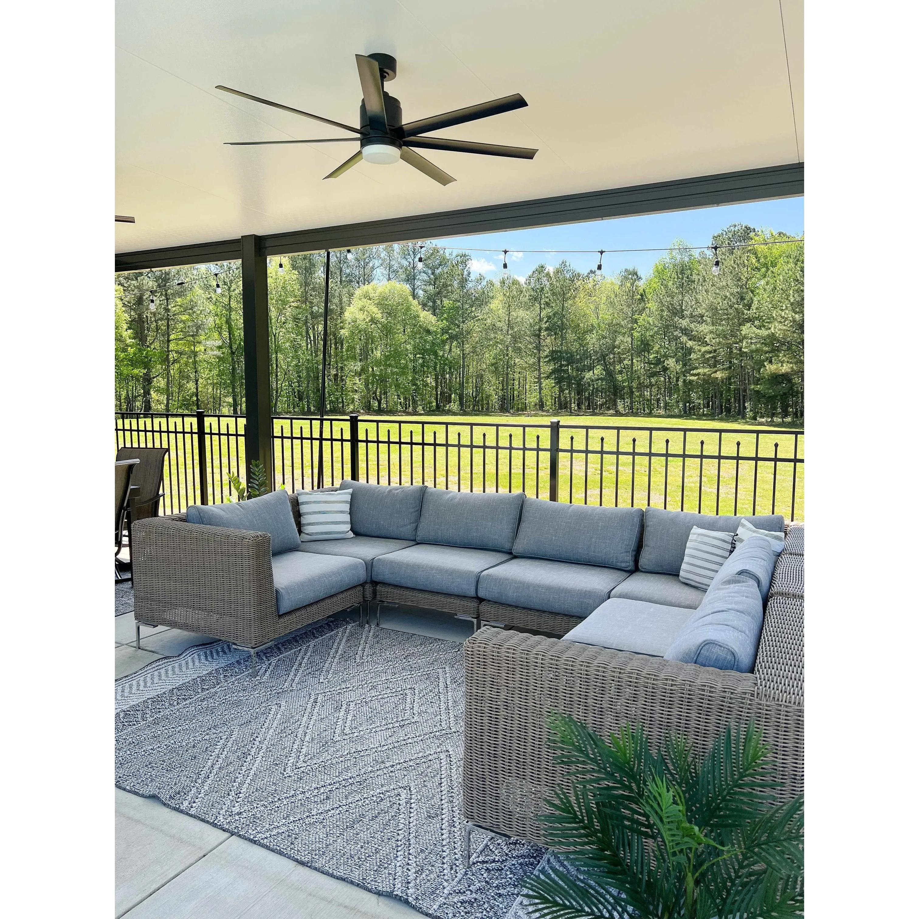 Hauteloom Areli Diamond Geometric Farmhouse Patio Outdoor Area Rug