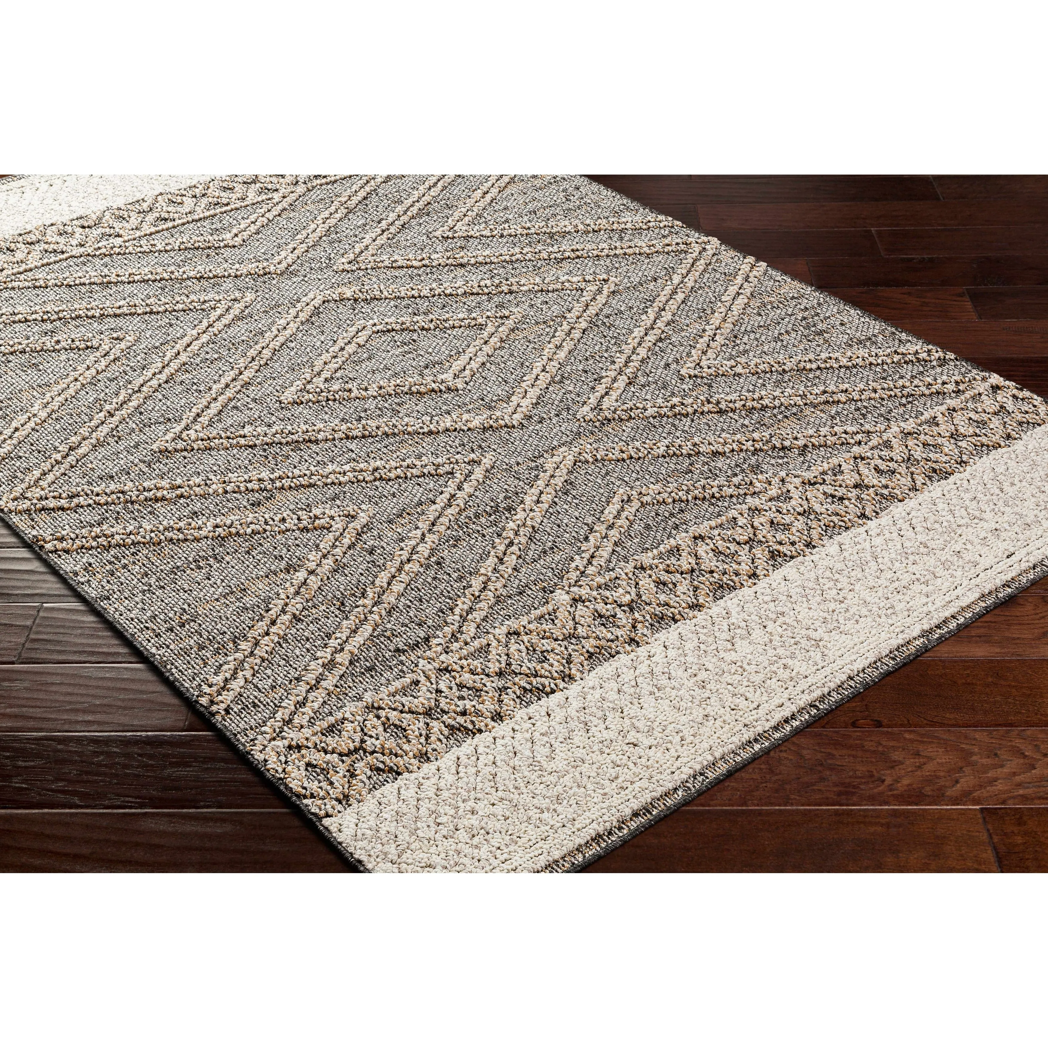 Hauteloom Areli Diamond Geometric Farmhouse Patio Outdoor Area Rug