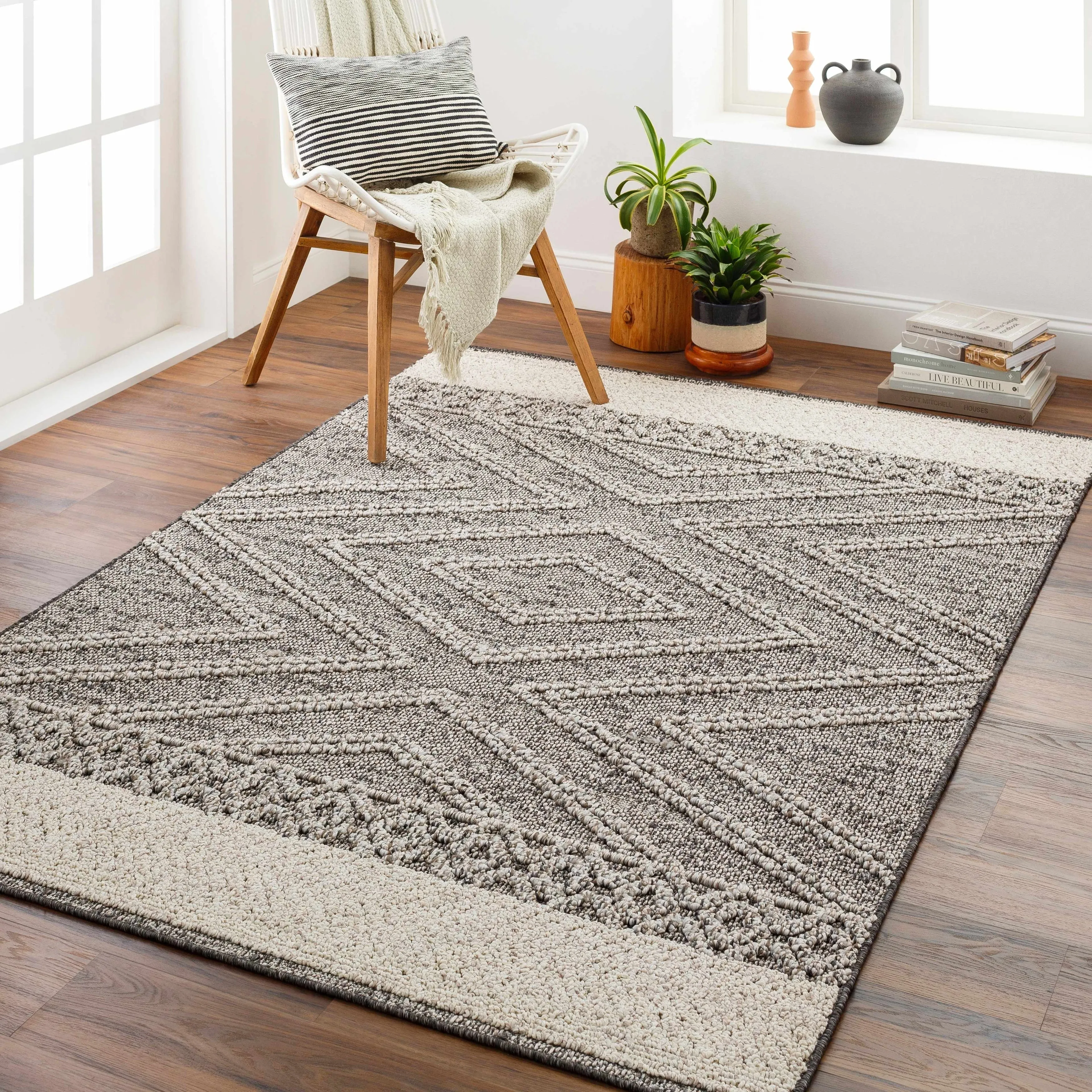 Hauteloom Areli Diamond Geometric Farmhouse Patio Outdoor Area Rug
