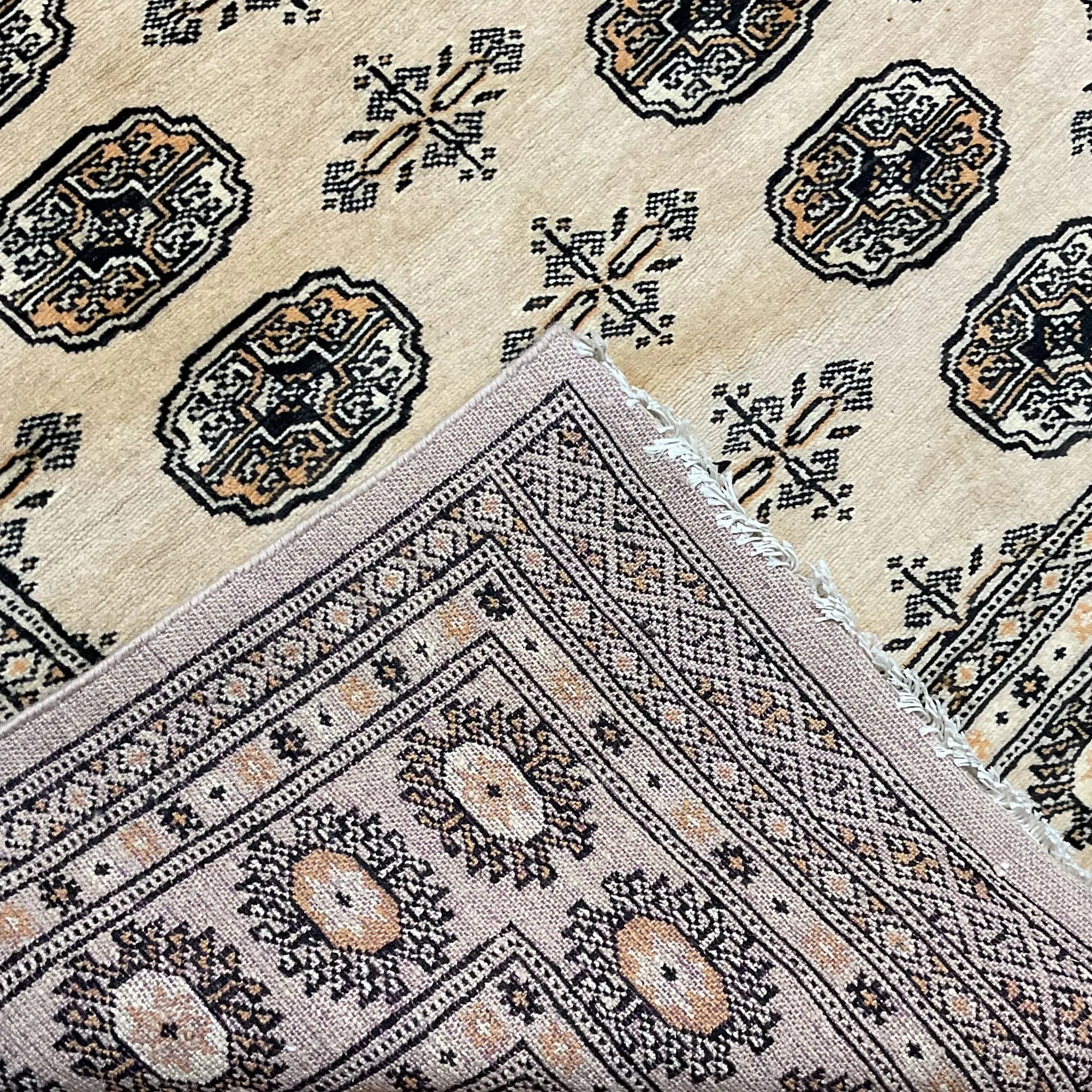 HERAT ORIENTAL Handmade One-of-a-Kind Bokhara Wool Rug - 4'2 x 6'
