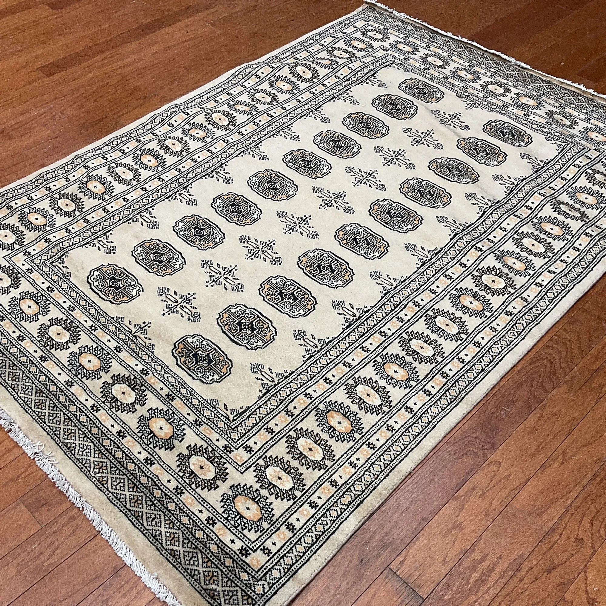HERAT ORIENTAL Handmade One-of-a-Kind Bokhara Wool Rug - 4'2 x 6'