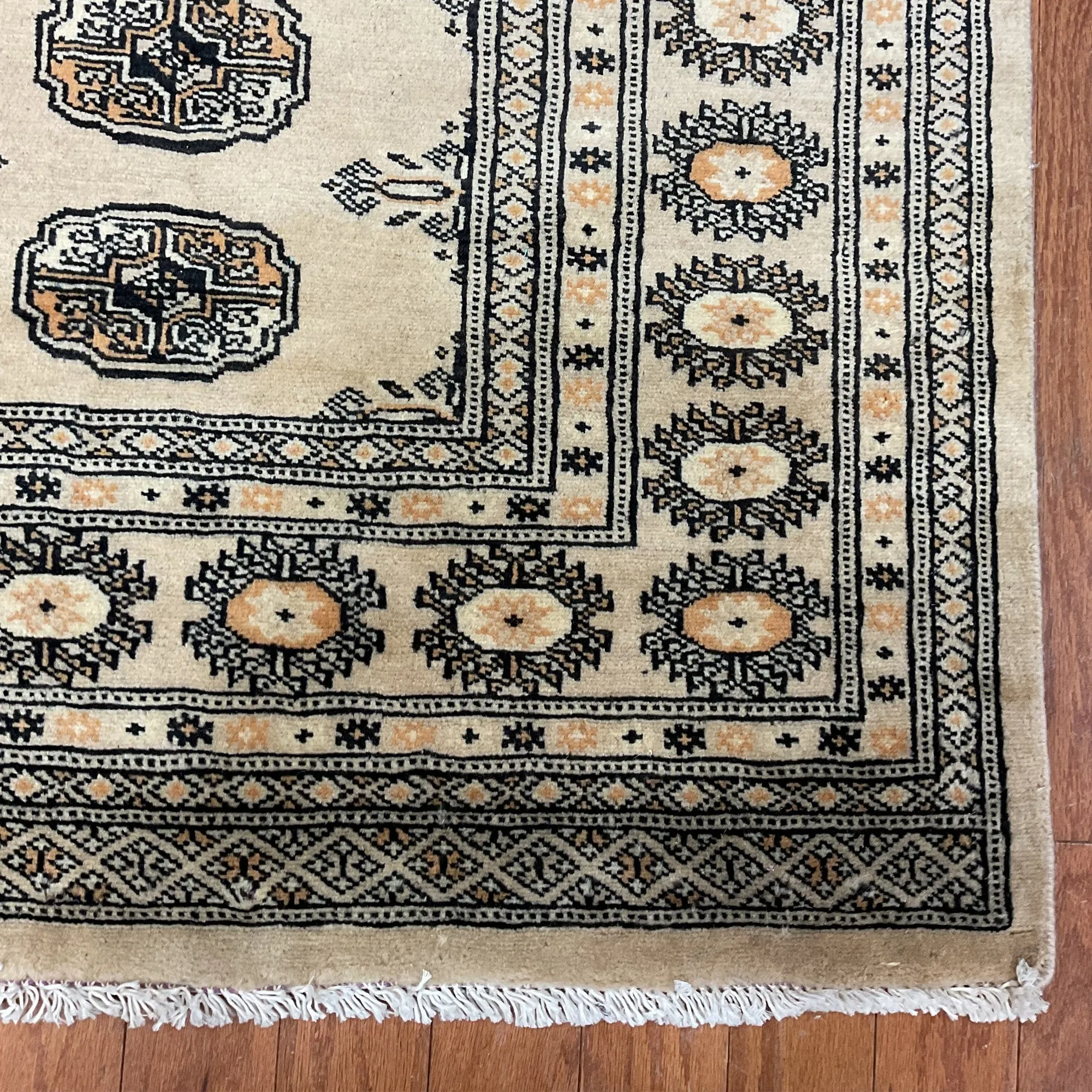 HERAT ORIENTAL Handmade One-of-a-Kind Bokhara Wool Rug - 4'2 x 6'