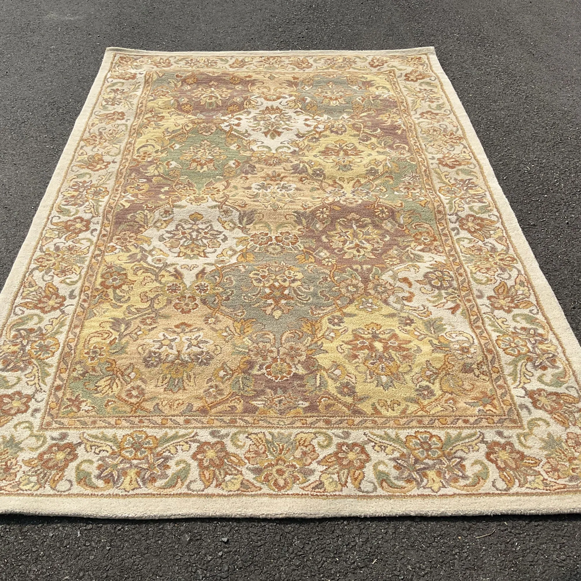 HERAT ORIENTAL Handmade Tabriz Wool Rug Collection