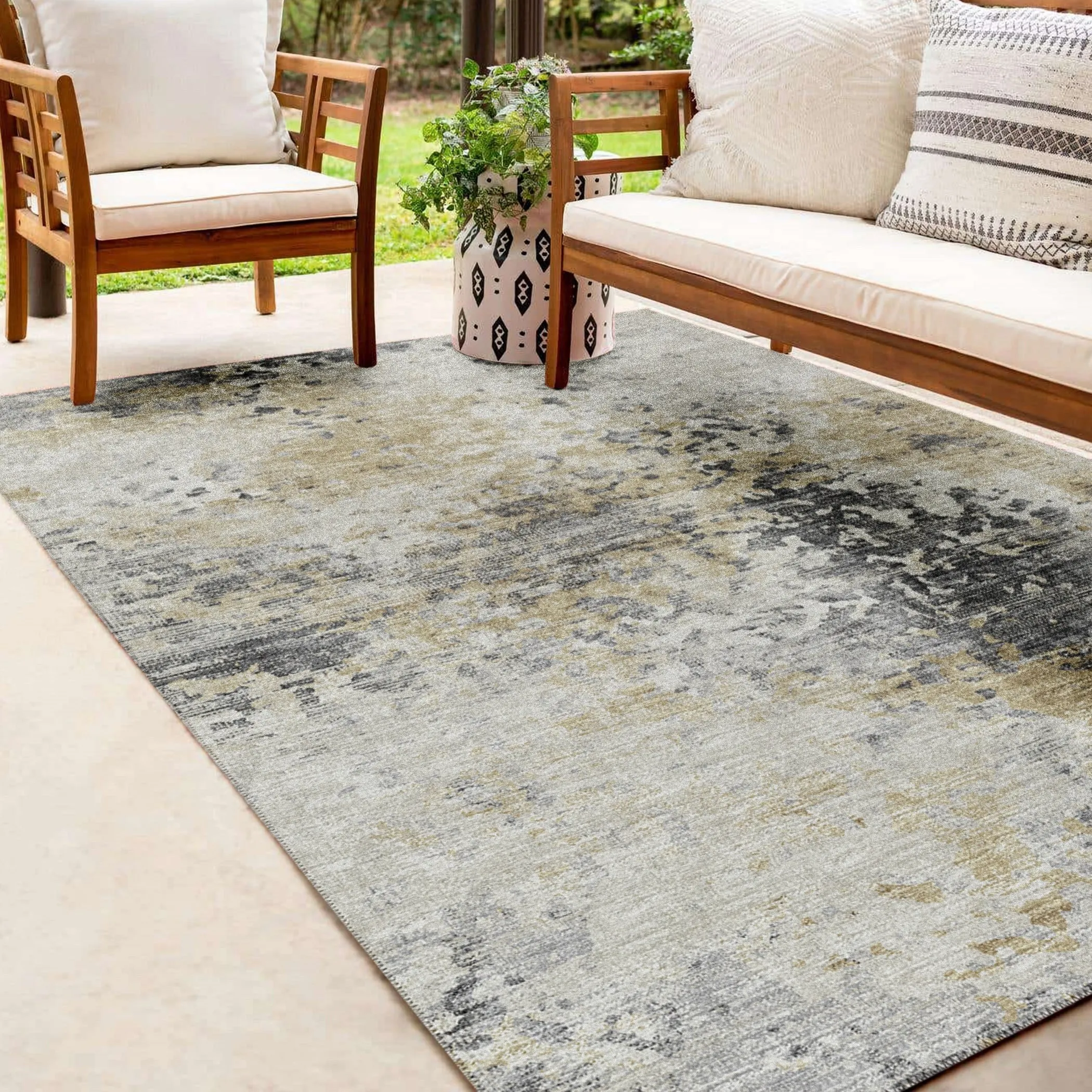Indoor/ Outdoor Accord Modern Abstract Polyester Washable Rug New