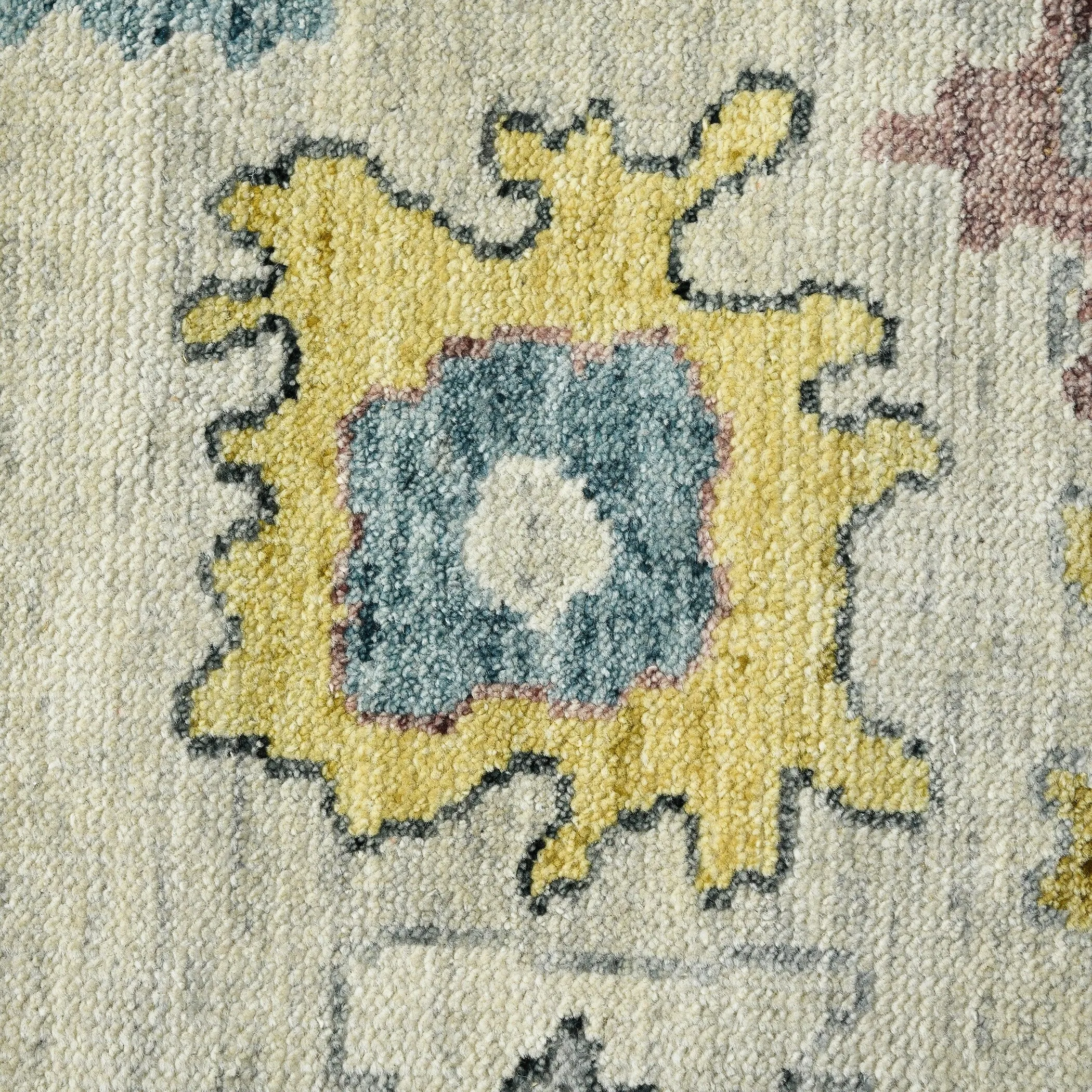 Jaigarh Beauz Traditional Oriental Hand-Knotted Area Rug
