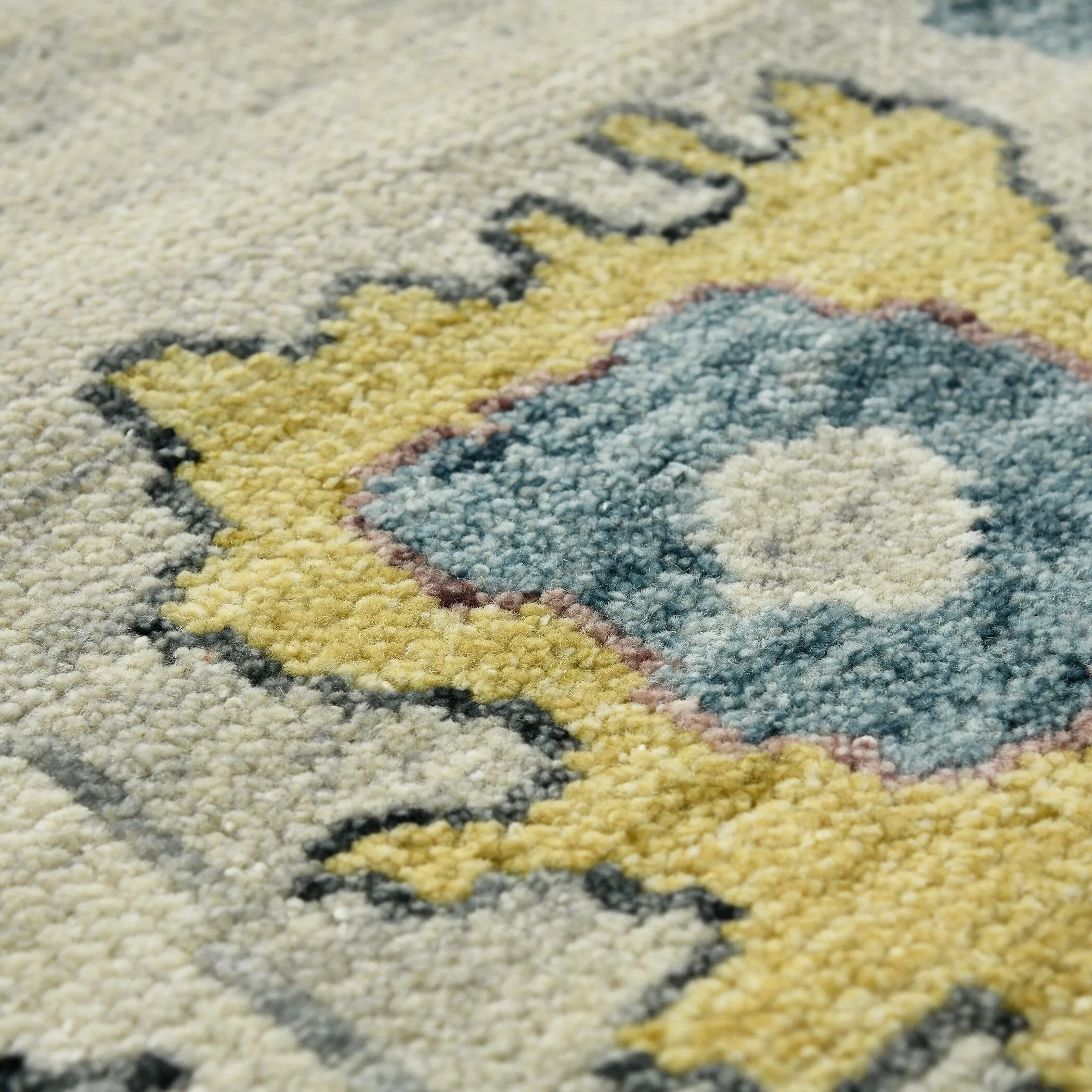 Jaigarh Beauz Traditional Oriental Hand-Knotted Area Rug