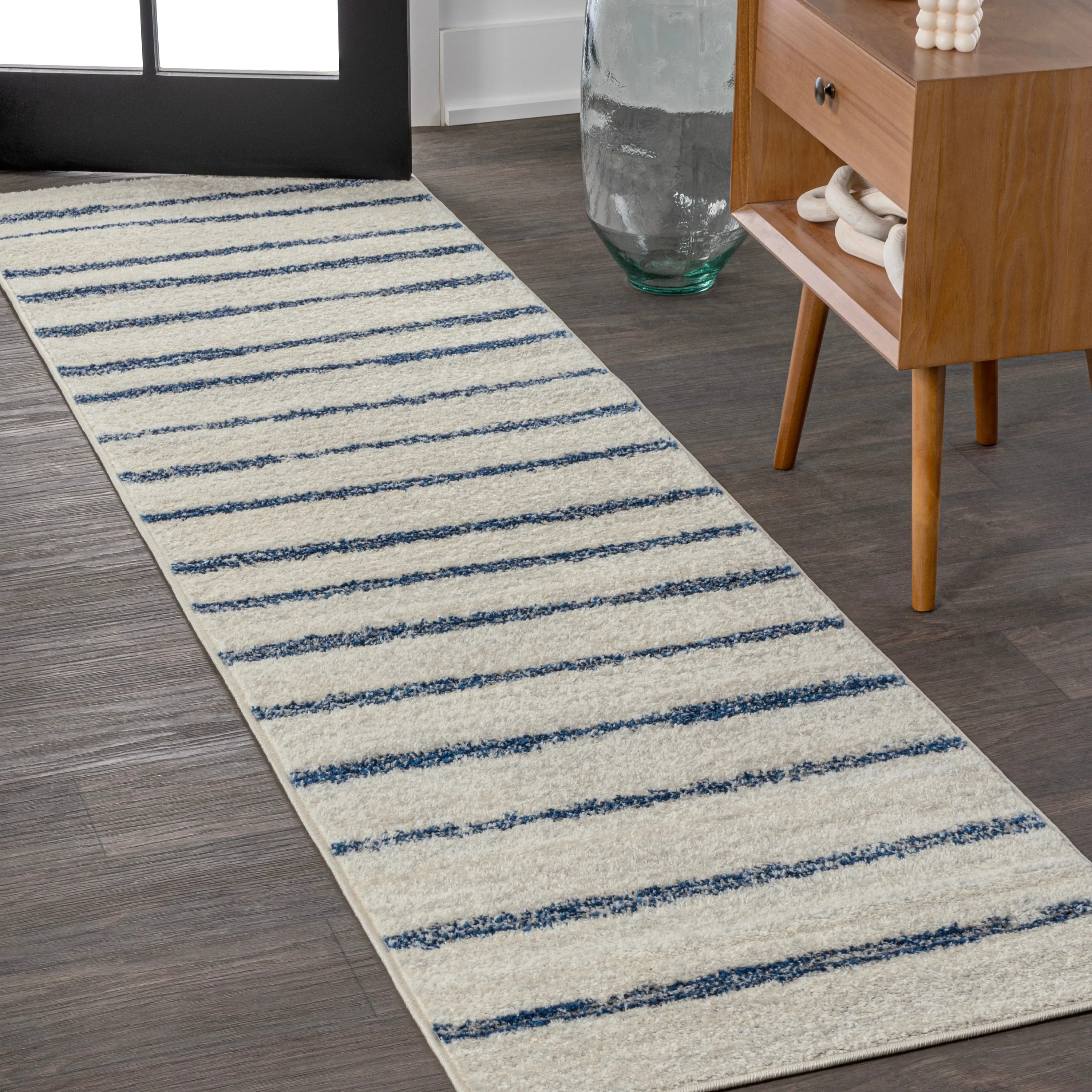 JONATHAN Y Alia Minimalist Stripe Area Rug