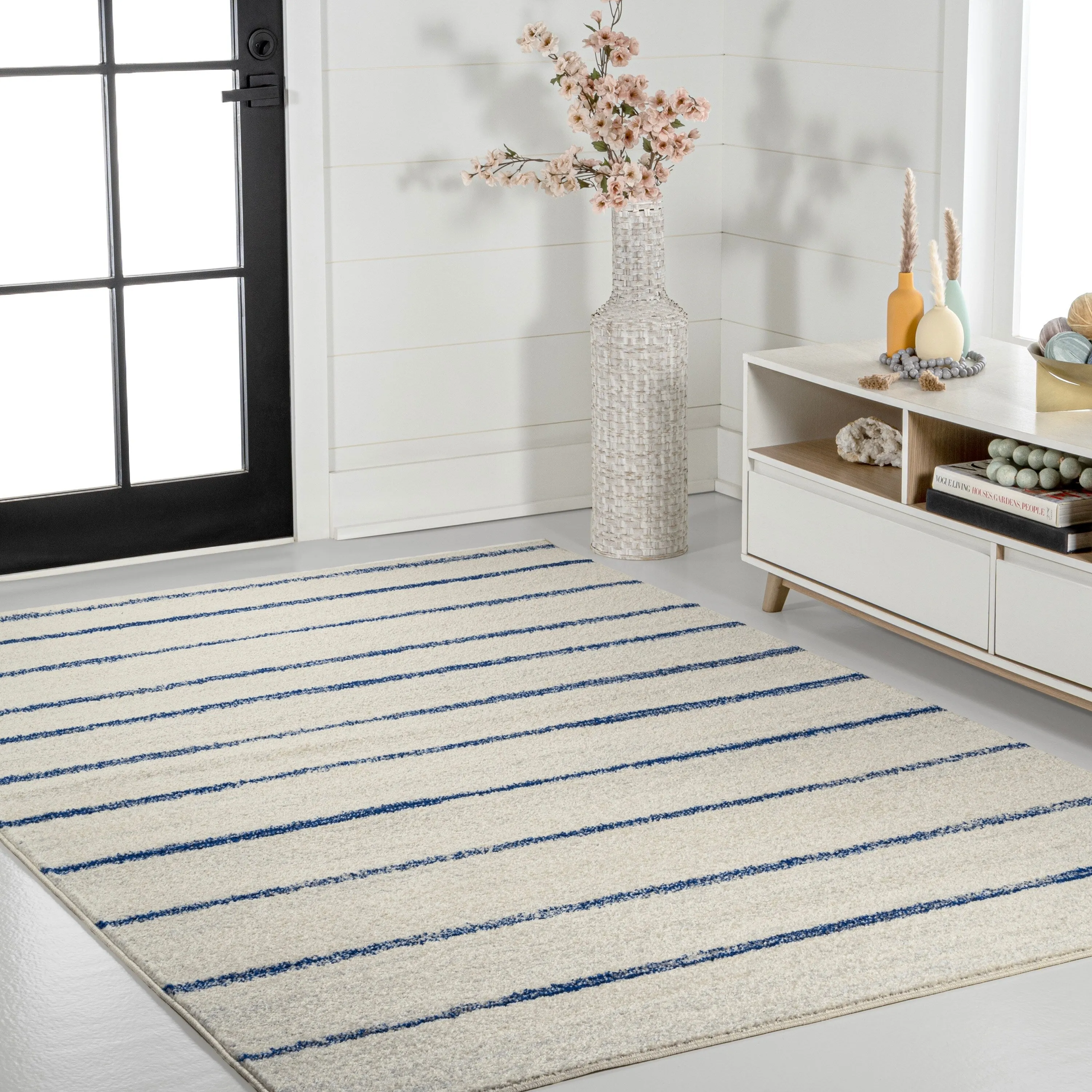JONATHAN Y Alia Minimalist Stripe Area Rug