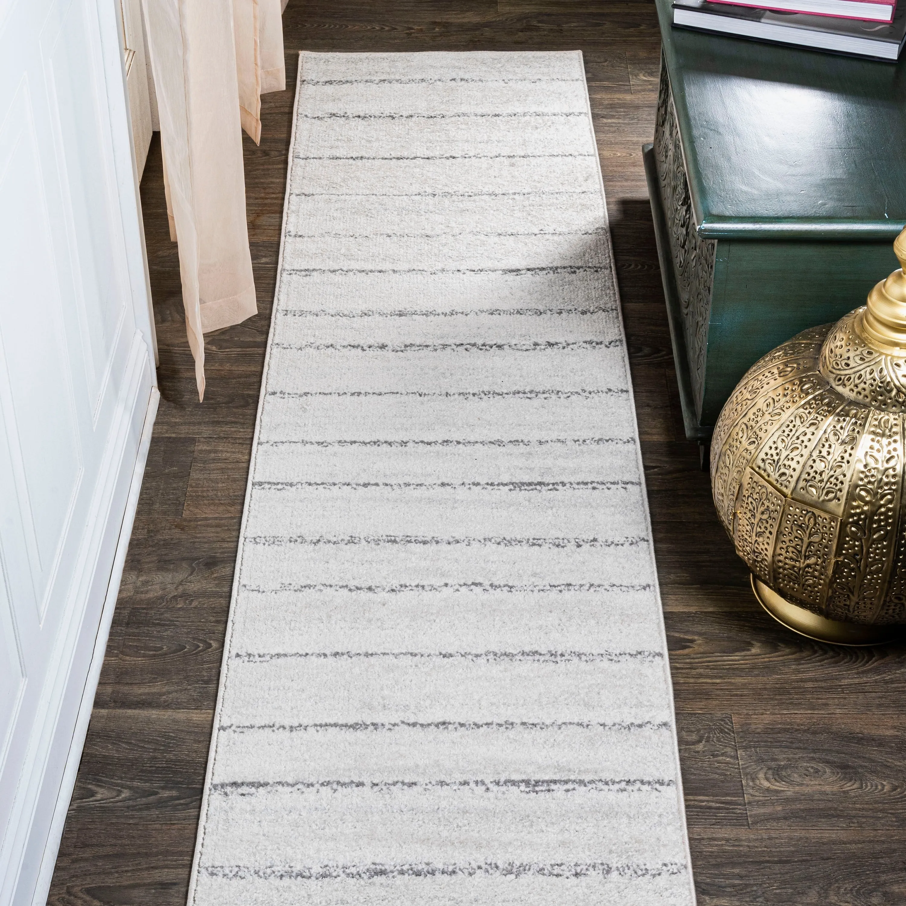 JONATHAN Y Alia Minimalist Stripe Area Rug