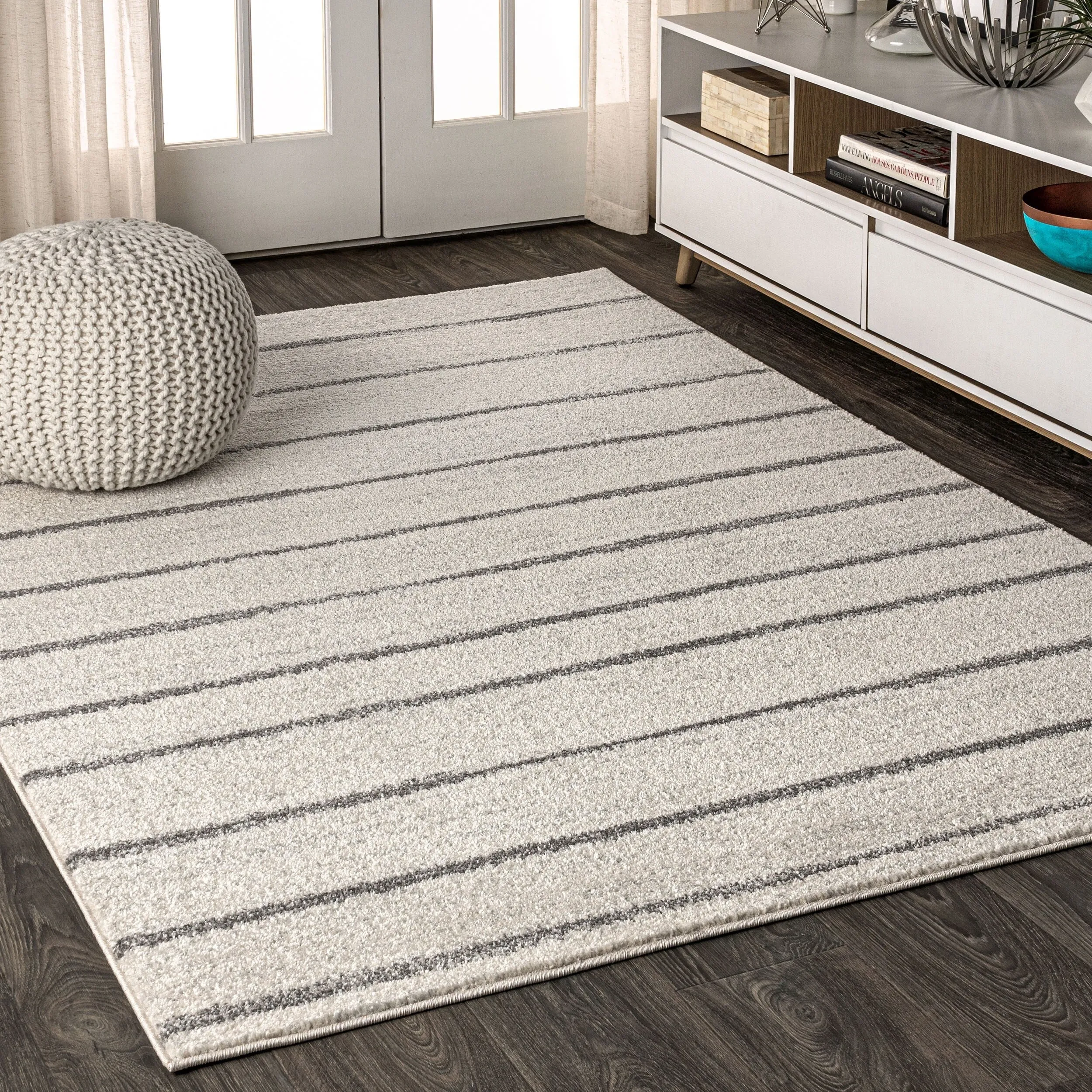 JONATHAN Y Alia Minimalist Stripe Area Rug