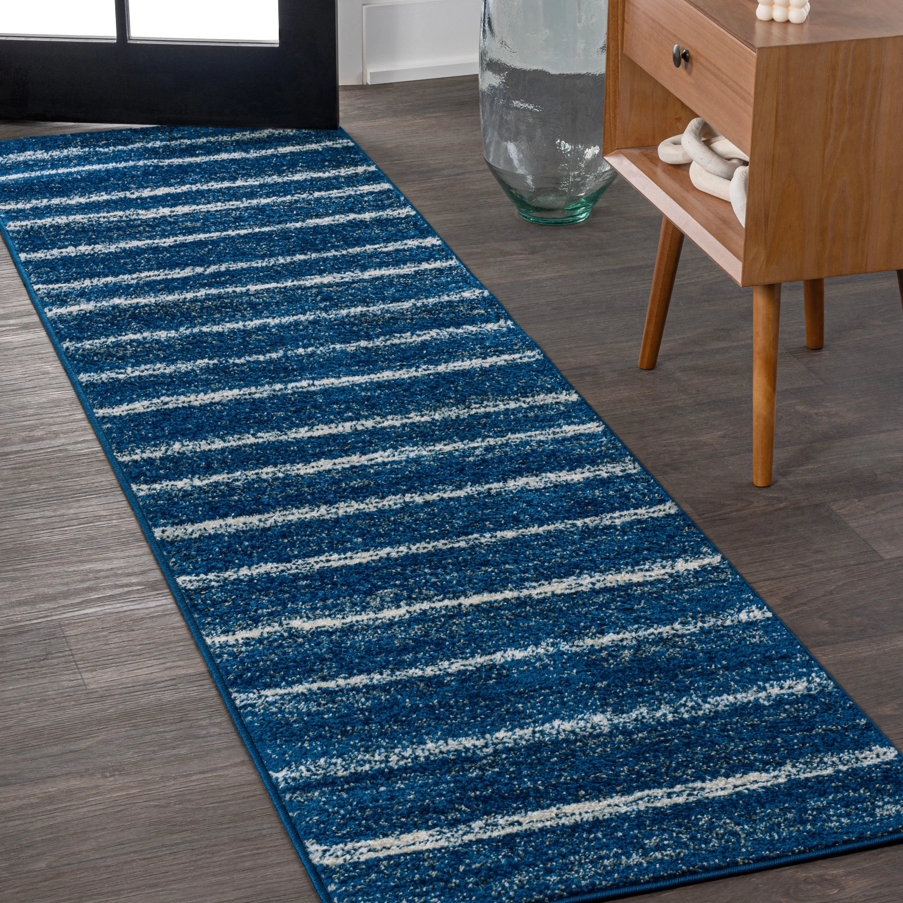 JONATHAN Y Alia Minimalist Stripe Area Rug