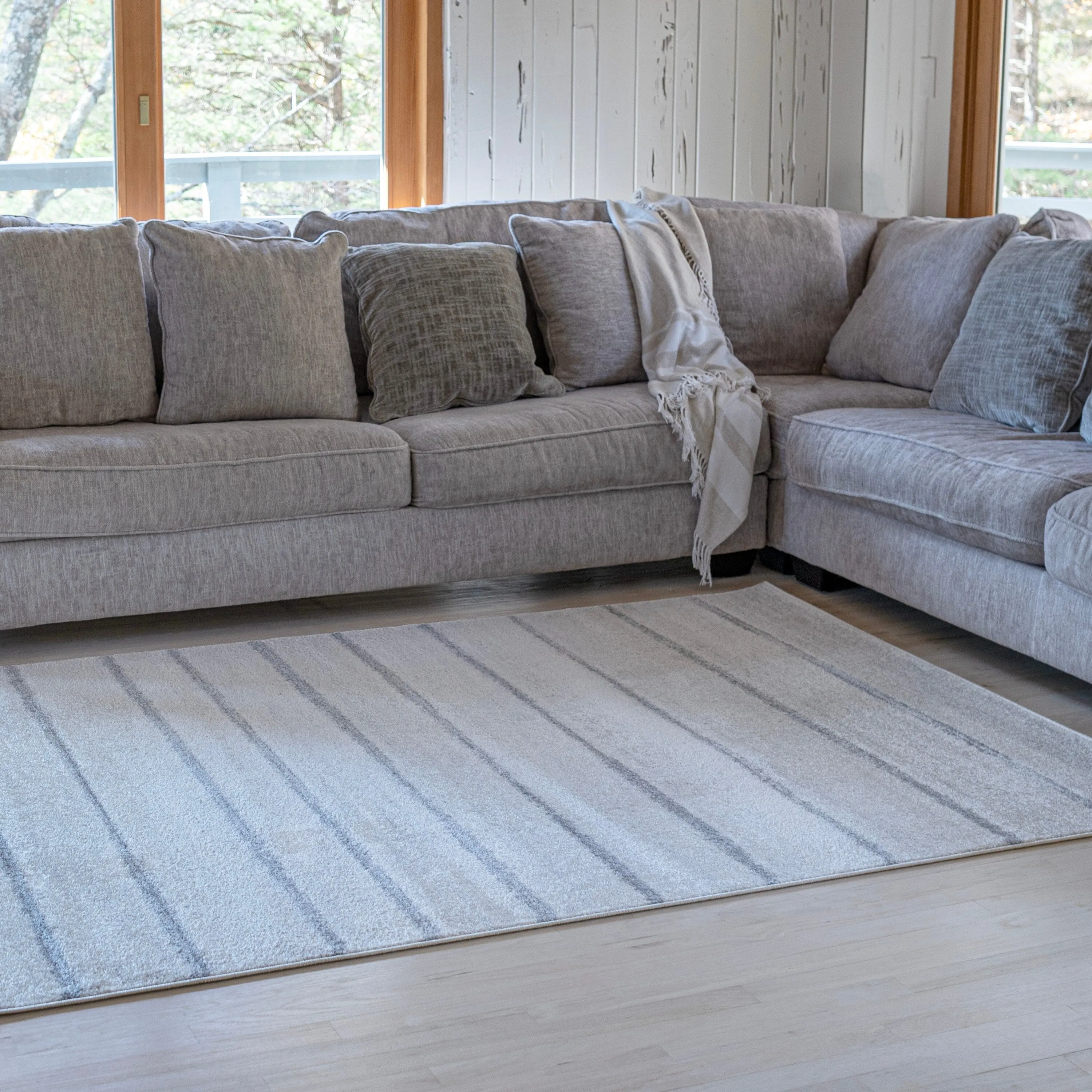 JONATHAN Y Alia Minimalist Stripe Area Rug