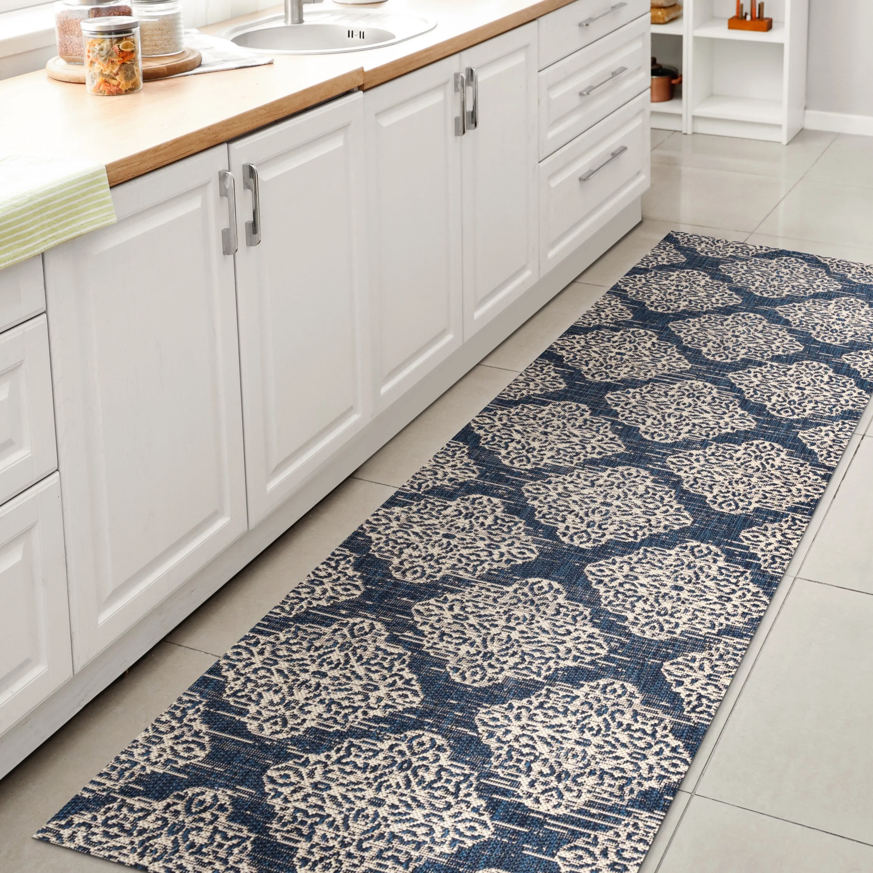 JONATHAN Y Arabesque Ornate Medallions Indoor/Outdoor Area Rug